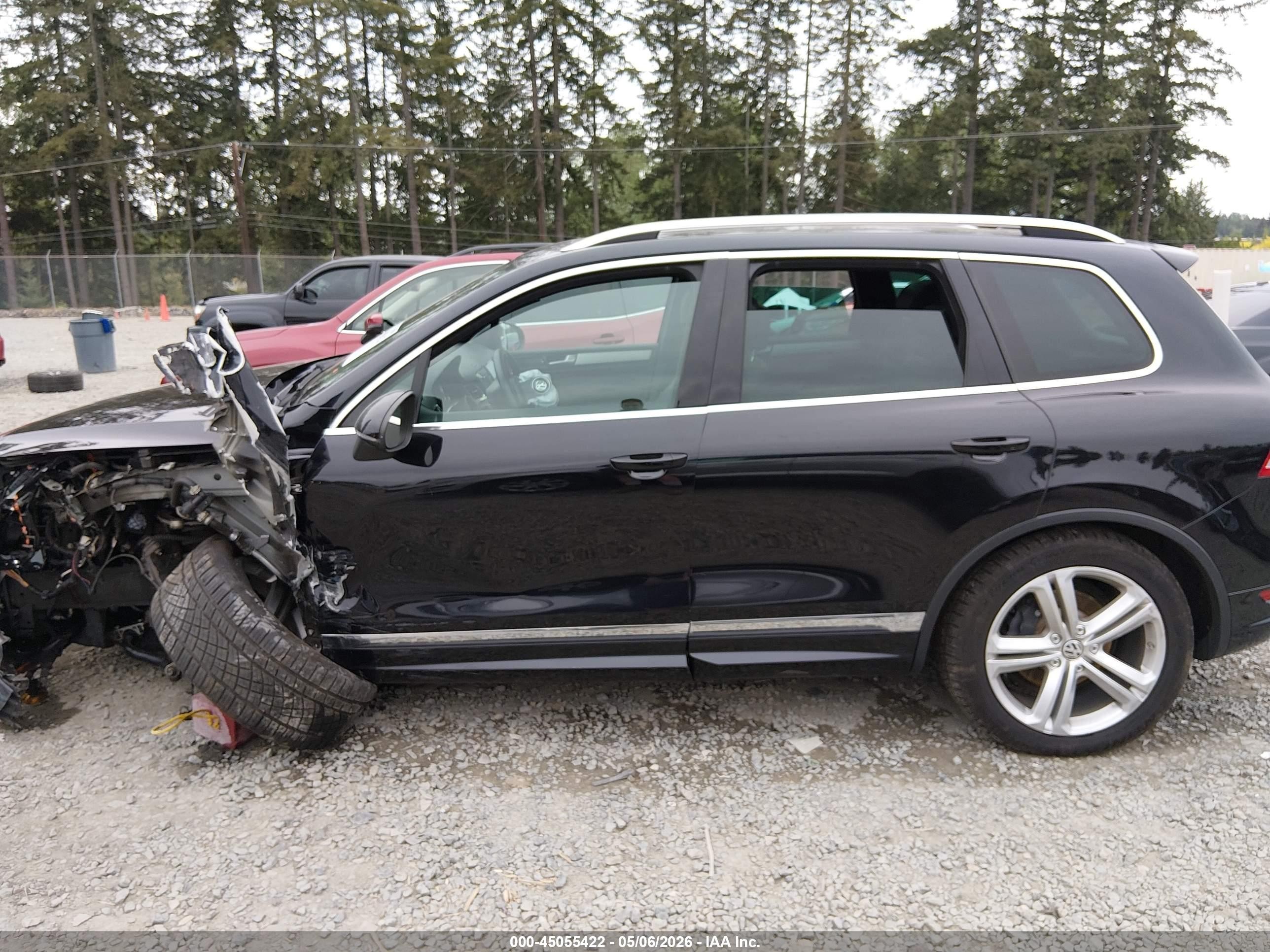 2014 Volkswagen Touareg 3.6l R-line Black vin: WVGDF9BP1ED002656