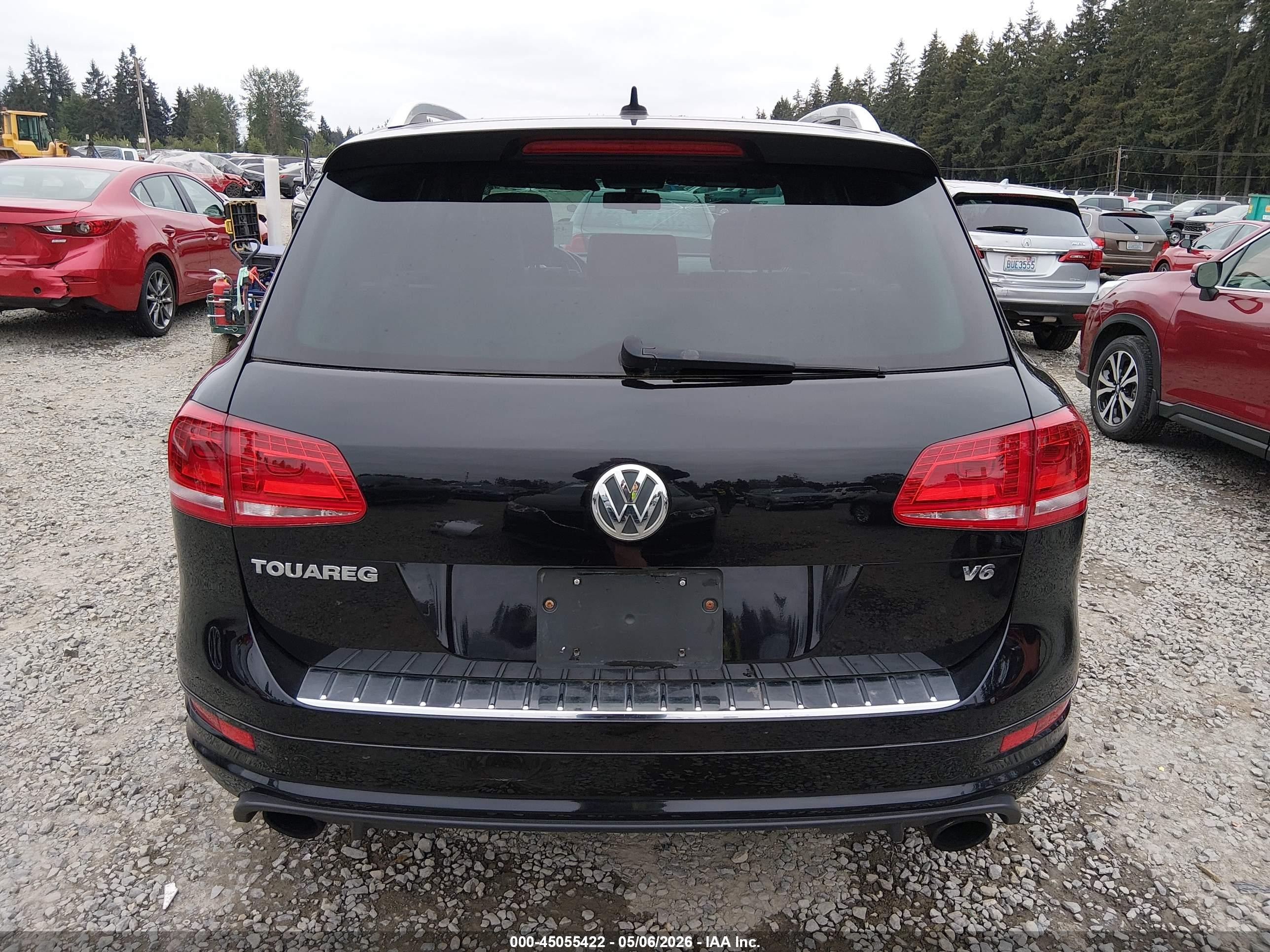 2014 Volkswagen Touareg 3.6l R-line Black vin: WVGDF9BP1ED002656