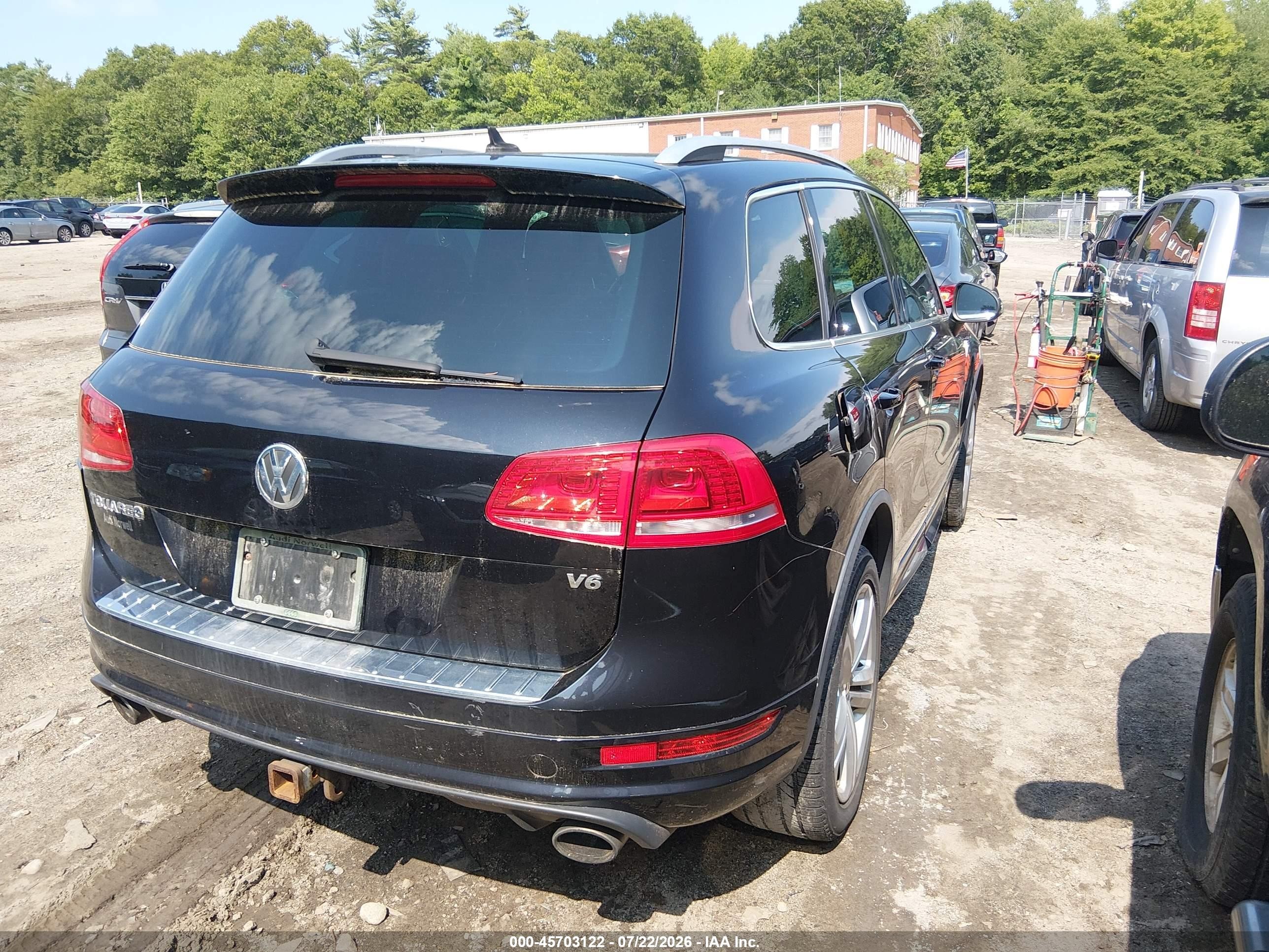 2014 Volkswagen Touareg 3.6l R-line Black vin: WVGDF9BPXED007516