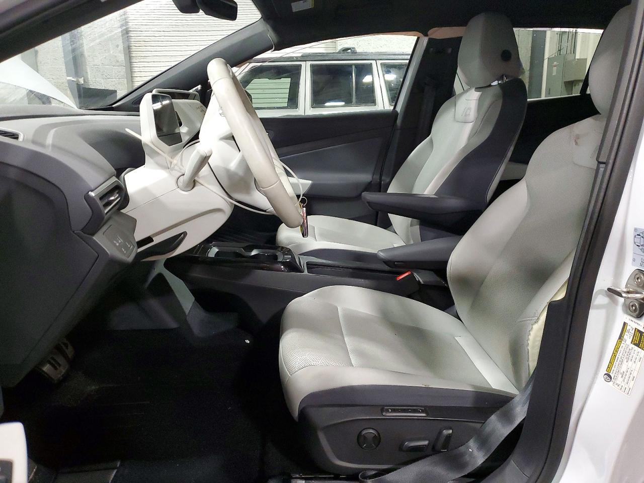 2021 Volkswagen Id.4 First Edition Белый vin: WVGDMPE22MP009025