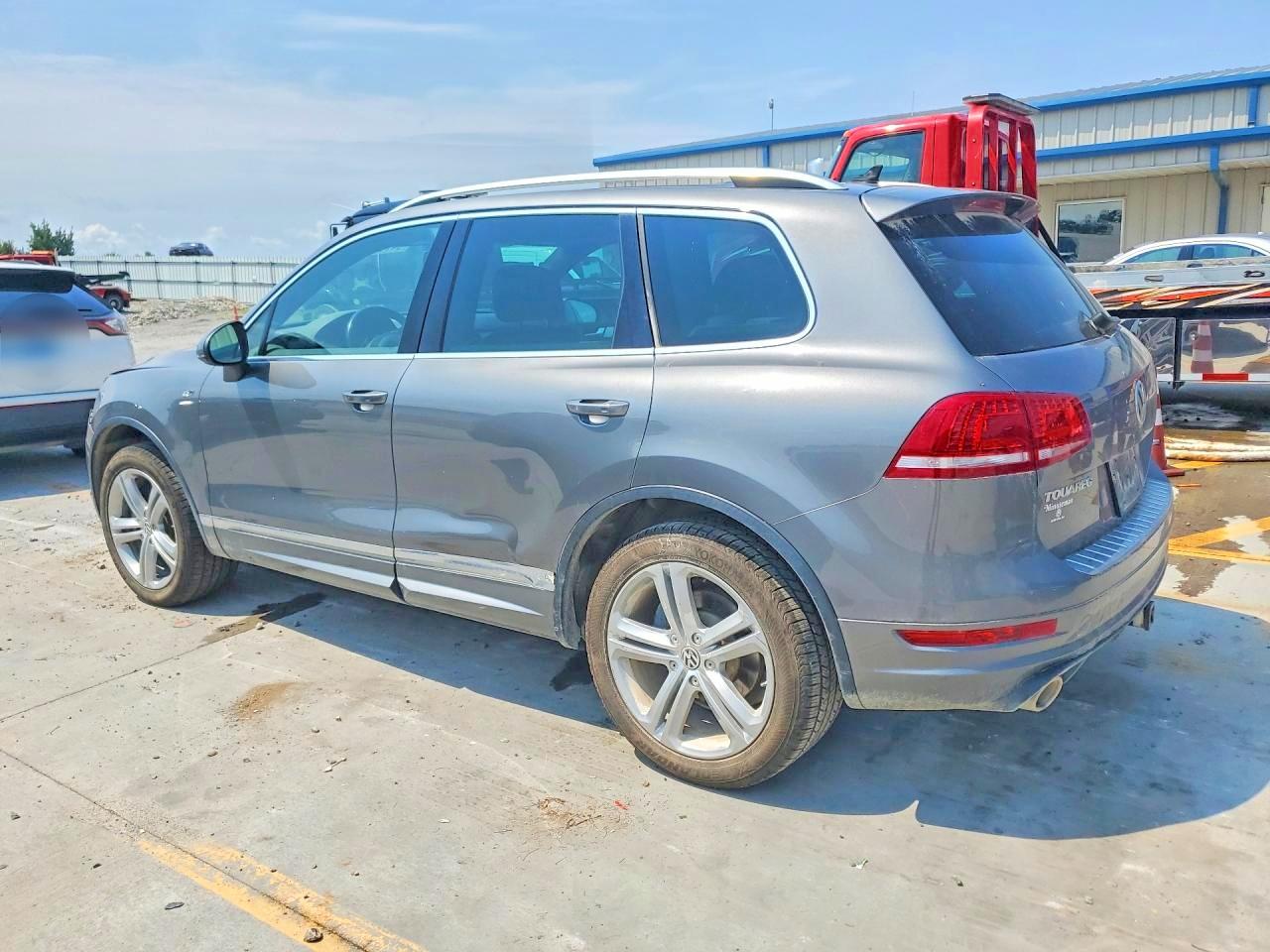 2014 Volkswagen Touareg Tdi Gray vin: WVGDP9BP0ED013225
