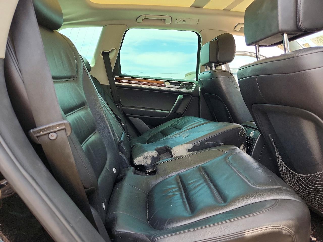 2013 Volkswagen Touareg V6 Black vin: WVGEF9BP0DD004871
