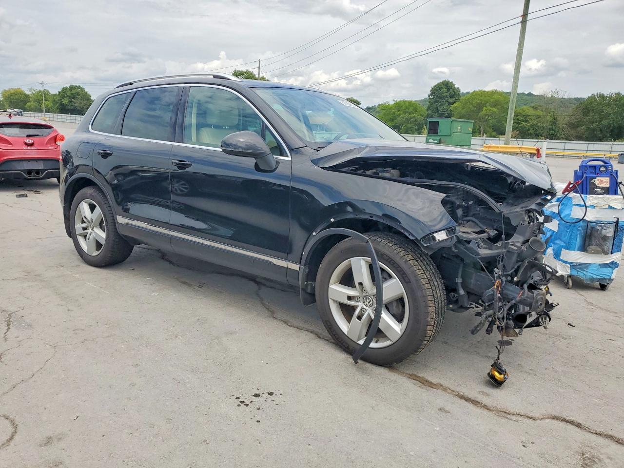 2014 Volkswagen Touareg V6 Black vin: WVGEF9BP0ED009456