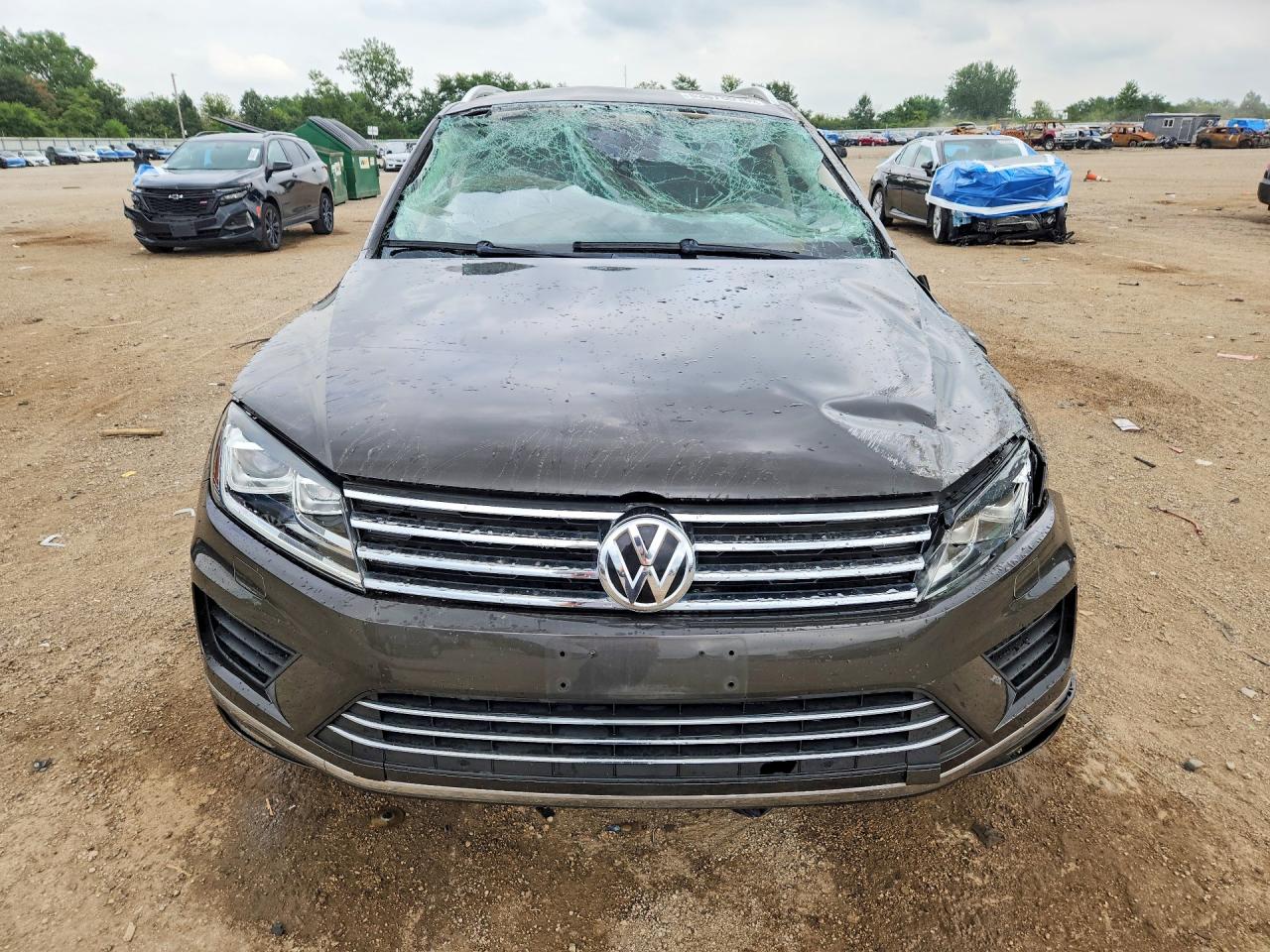 2015 Volkswagen Touareg V6 Gray vin: WVGEF9BP0FD001665