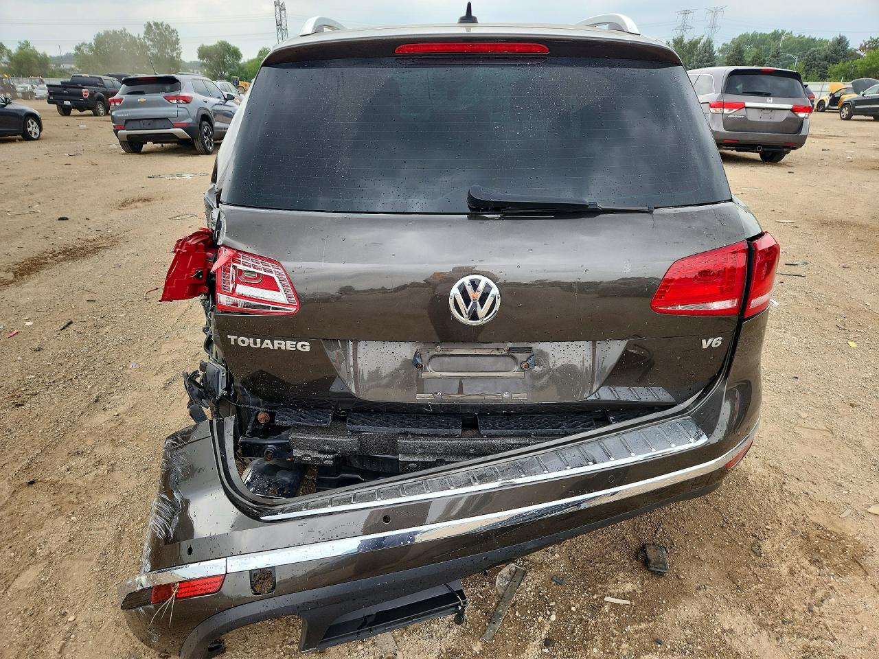 2015 Volkswagen Touareg V6 Gray vin: WVGEF9BP0FD001665