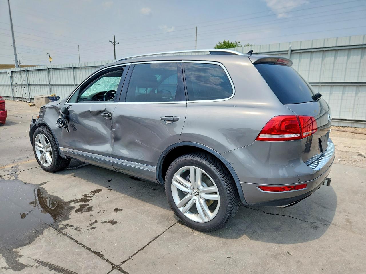 2012 Volkswagen Touareg V6 Gray vin: WVGEF9BP1CD008538