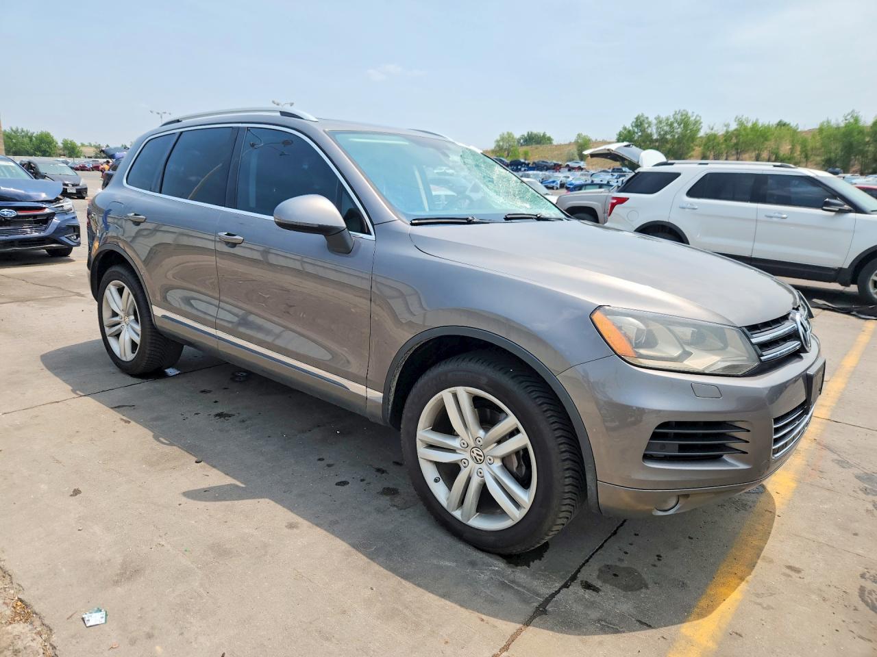2012 Volkswagen Touareg V6 Gray vin: WVGEF9BP1CD008538