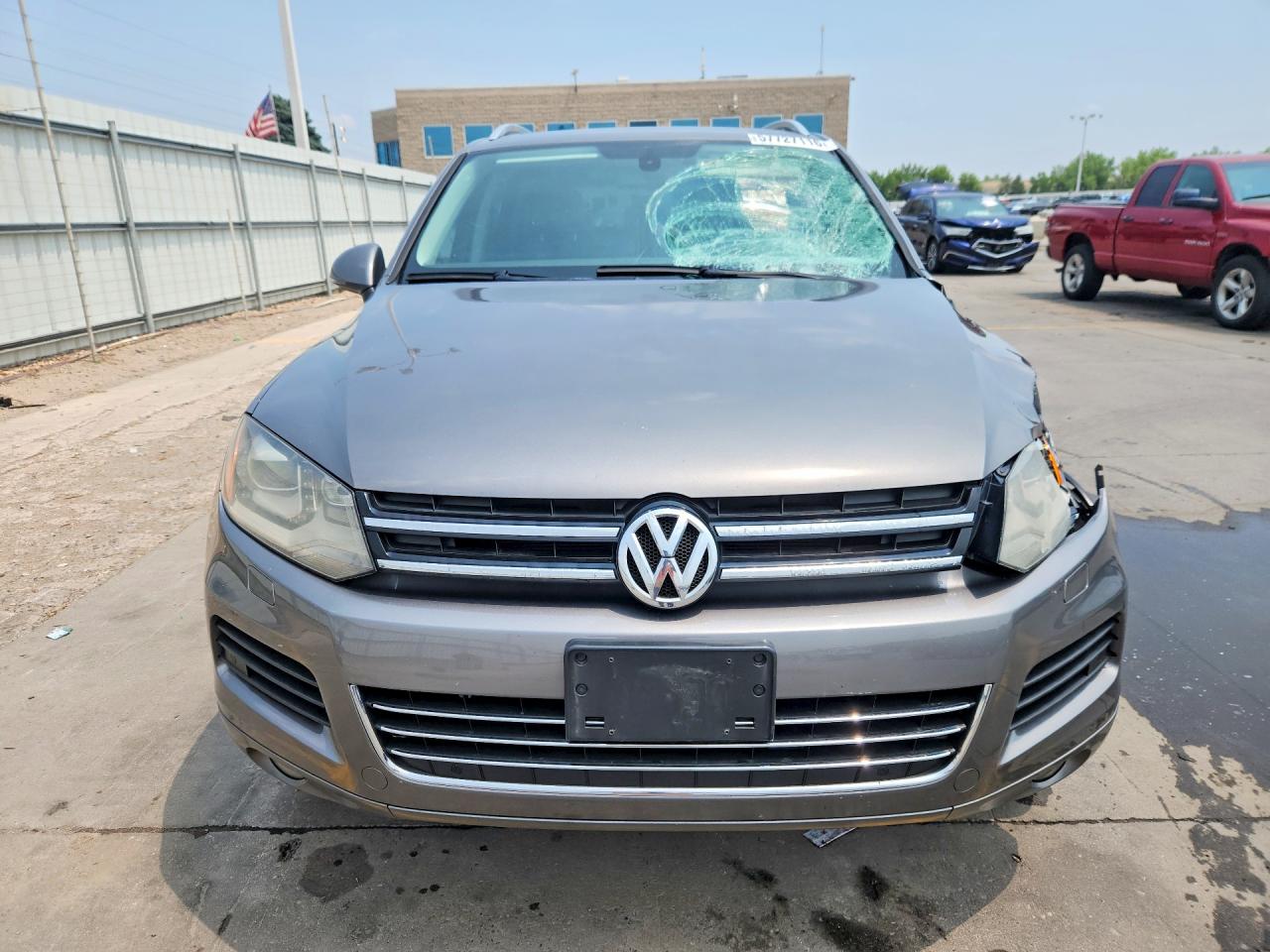 2012 Volkswagen Touareg V6 Gray vin: WVGEF9BP1CD008538