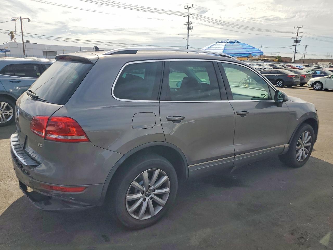 2012 Volkswagen Touareg V6 Gray vin: WVGEF9BP2CD011934