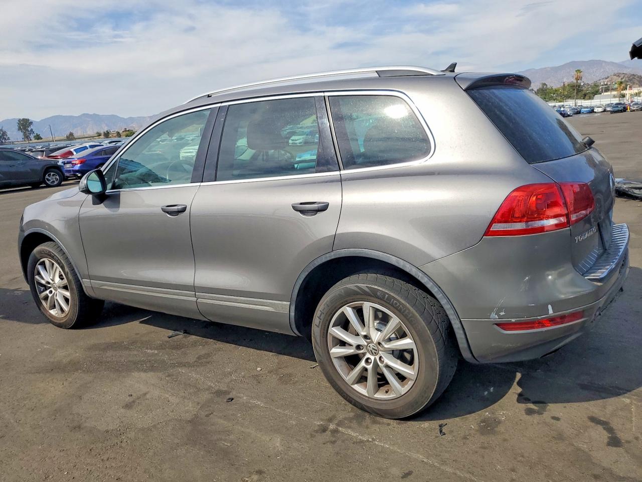 2012 Volkswagen Touareg V6 Gray vin: WVGEF9BP2CD011934