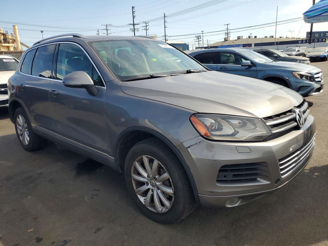 2012 Volkswagen Touareg V6 Gray vin: WVGEF9BP2CD011934