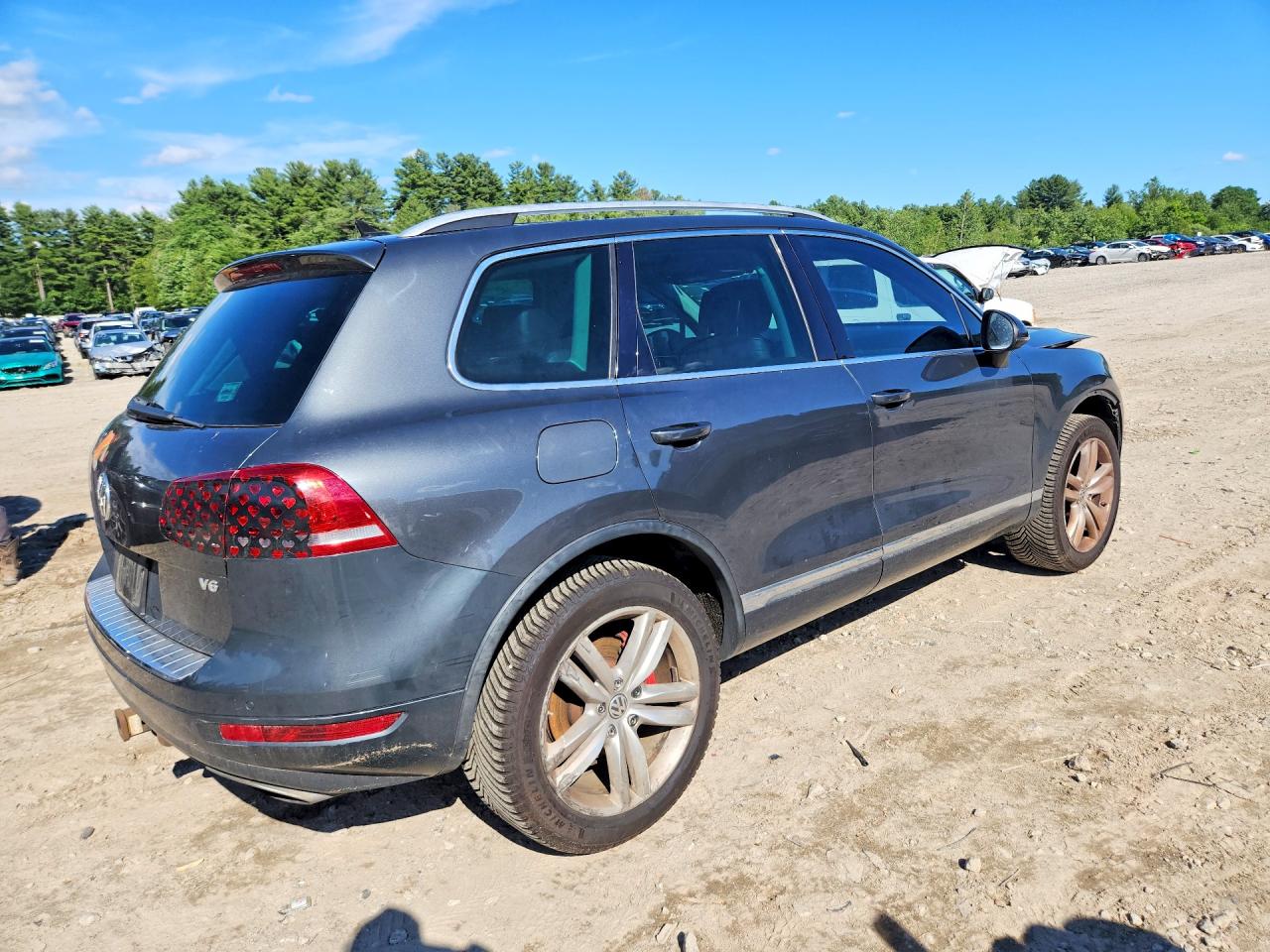 2013 Volkswagen Touareg V6 Black vin: WVGEF9BP2DD013295