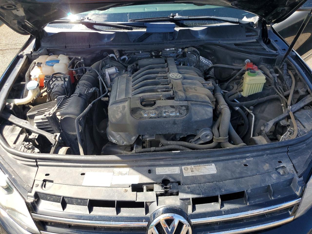 2013 Volkswagen Touareg V6 Black vin: WVGEF9BP2DD013345