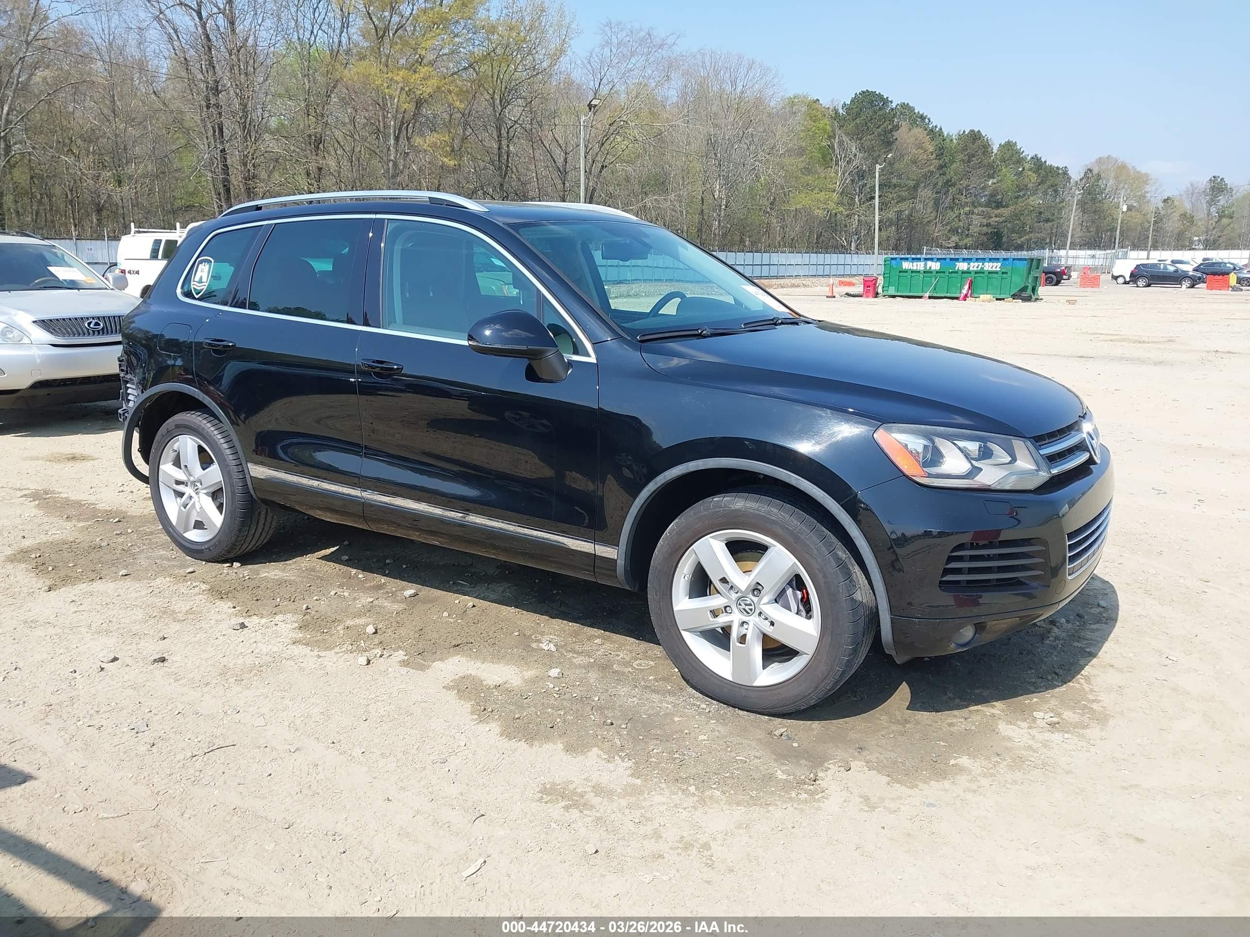 2014 Volkswagen Touareg 3.6l Lux Черный vin: WVGEF9BP2ED012617