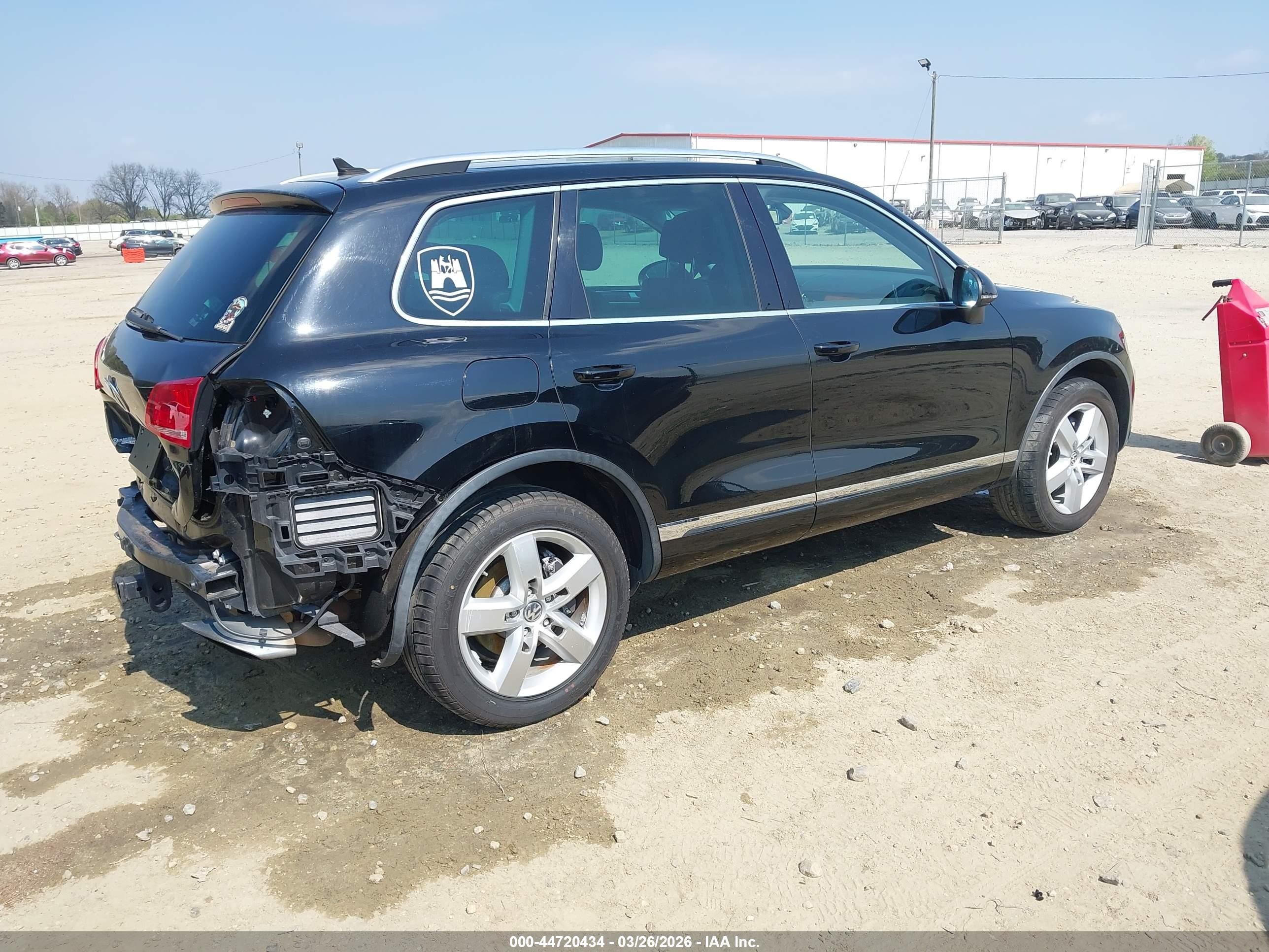 2014 Volkswagen Touareg 3.6l Lux Черный vin: WVGEF9BP2ED012617