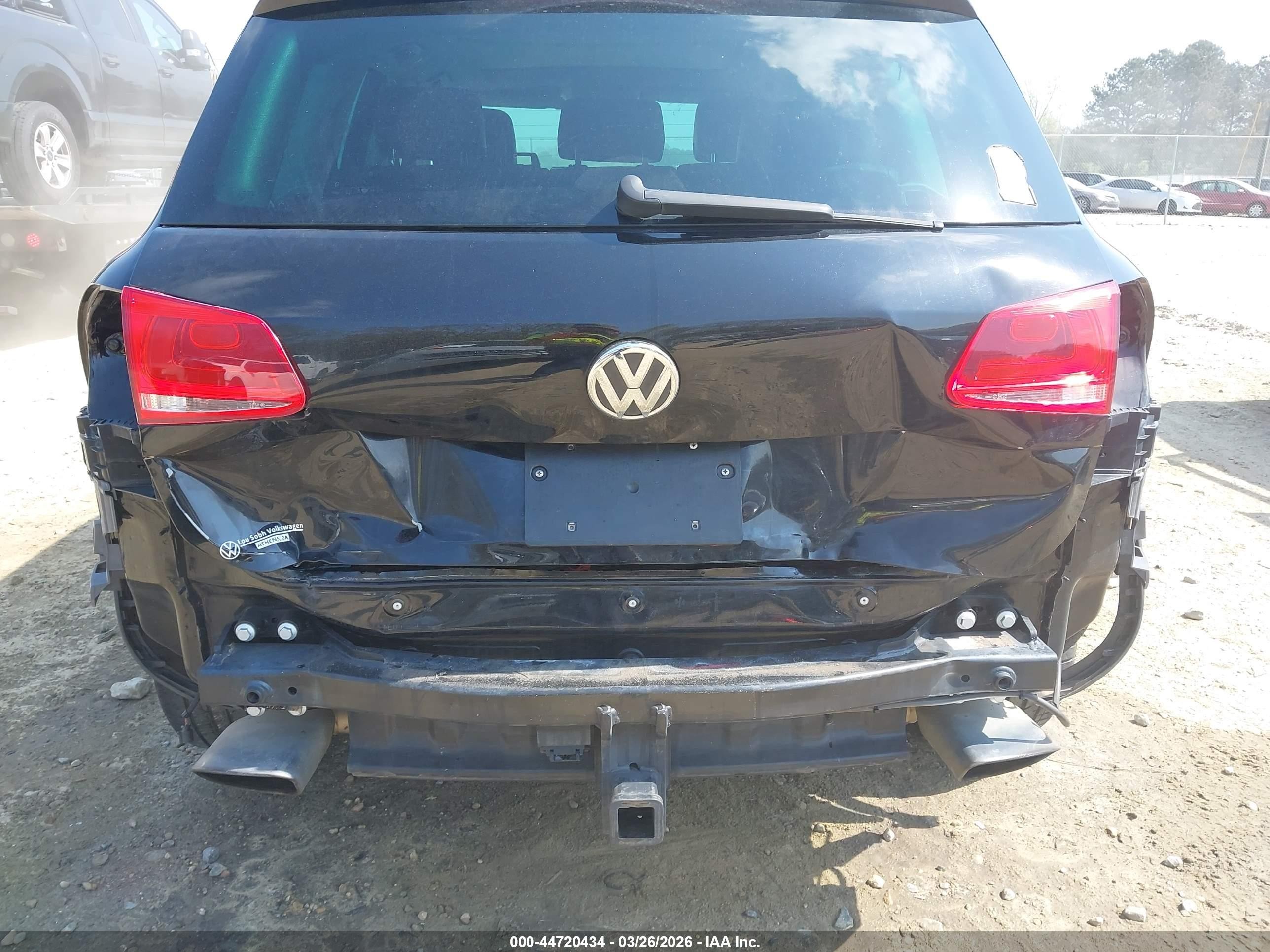 2014 Volkswagen Touareg 3.6l Lux Черный vin: WVGEF9BP2ED012617
