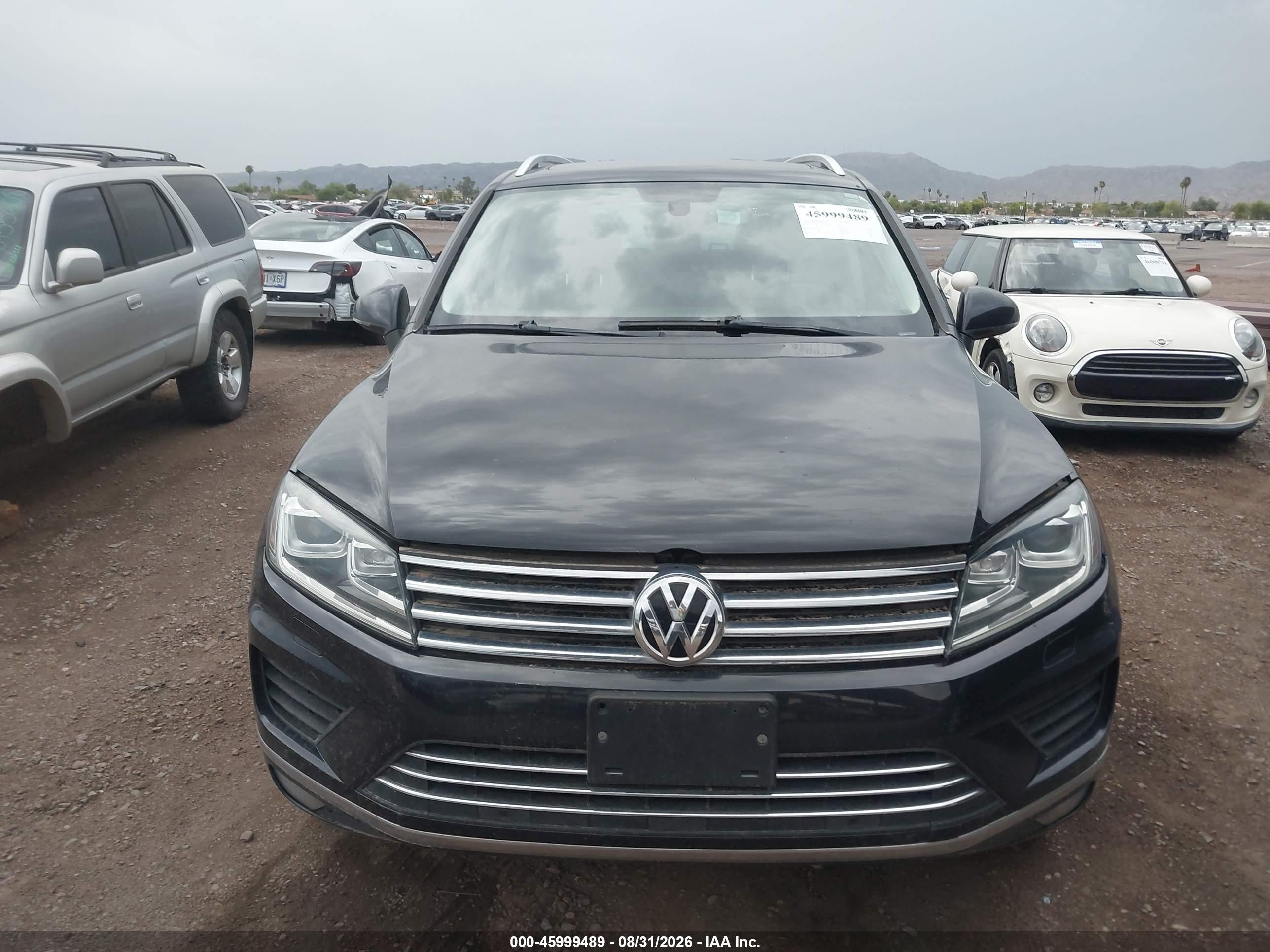 2015 Volkswagen Touareg V6 Lux Black vin: WVGEF9BP2FD003384