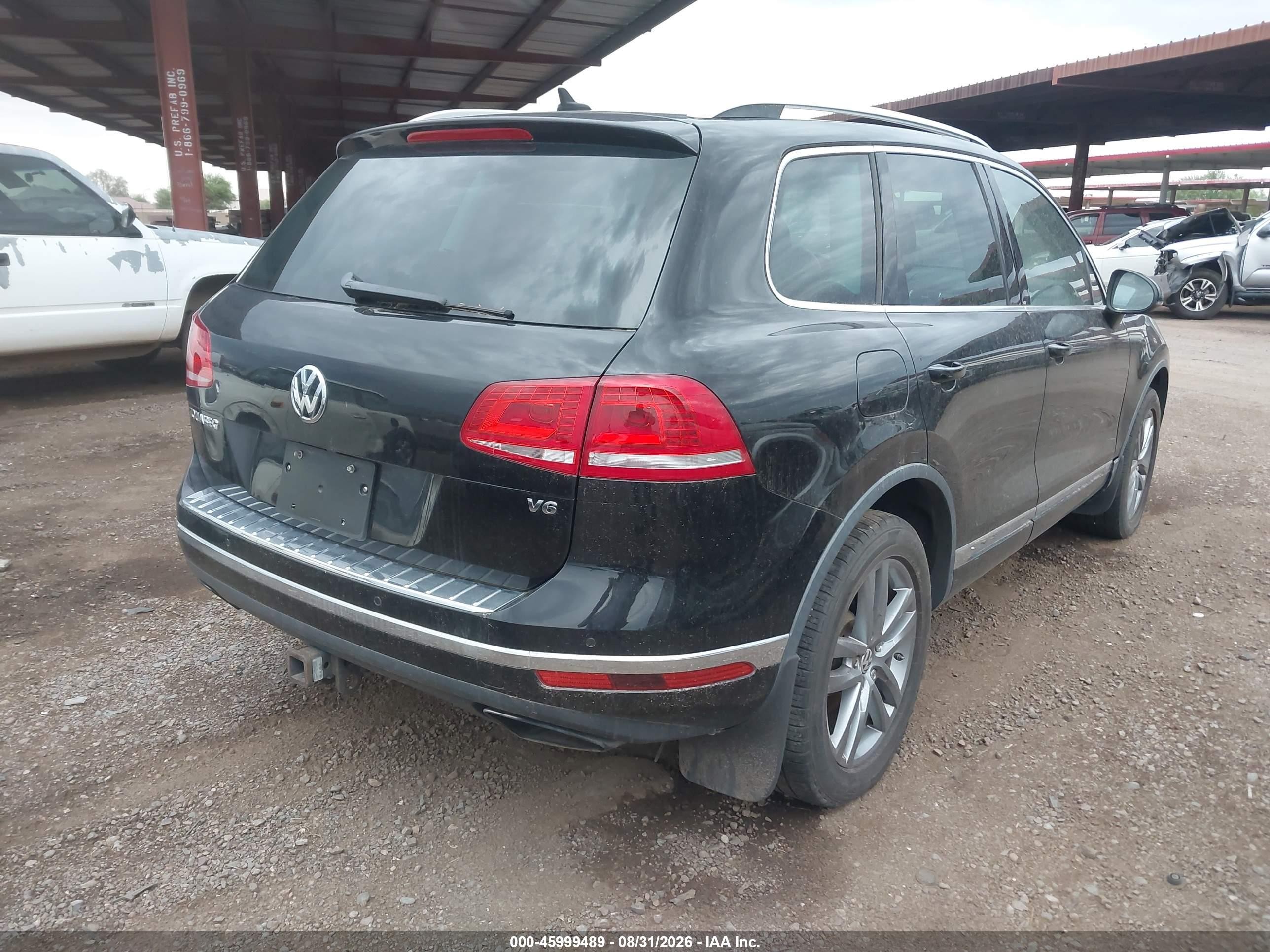 2015 Volkswagen Touareg V6 Lux Black vin: WVGEF9BP2FD003384