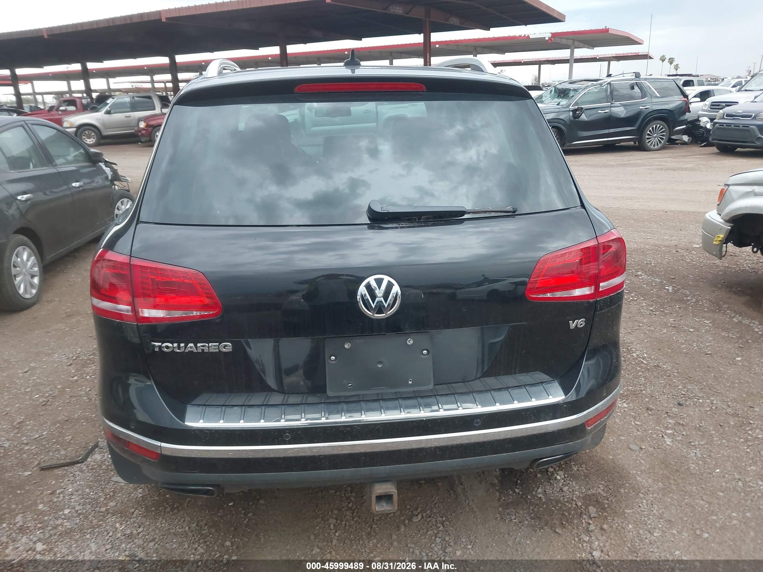 2015 Volkswagen Touareg V6 Lux Black vin: WVGEF9BP2FD003384