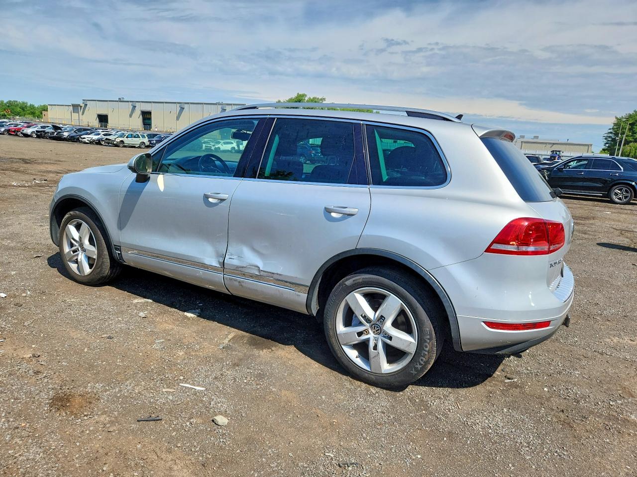 2012 Volkswagen Touareg V6 Silver vin: WVGEF9BP3CD010632