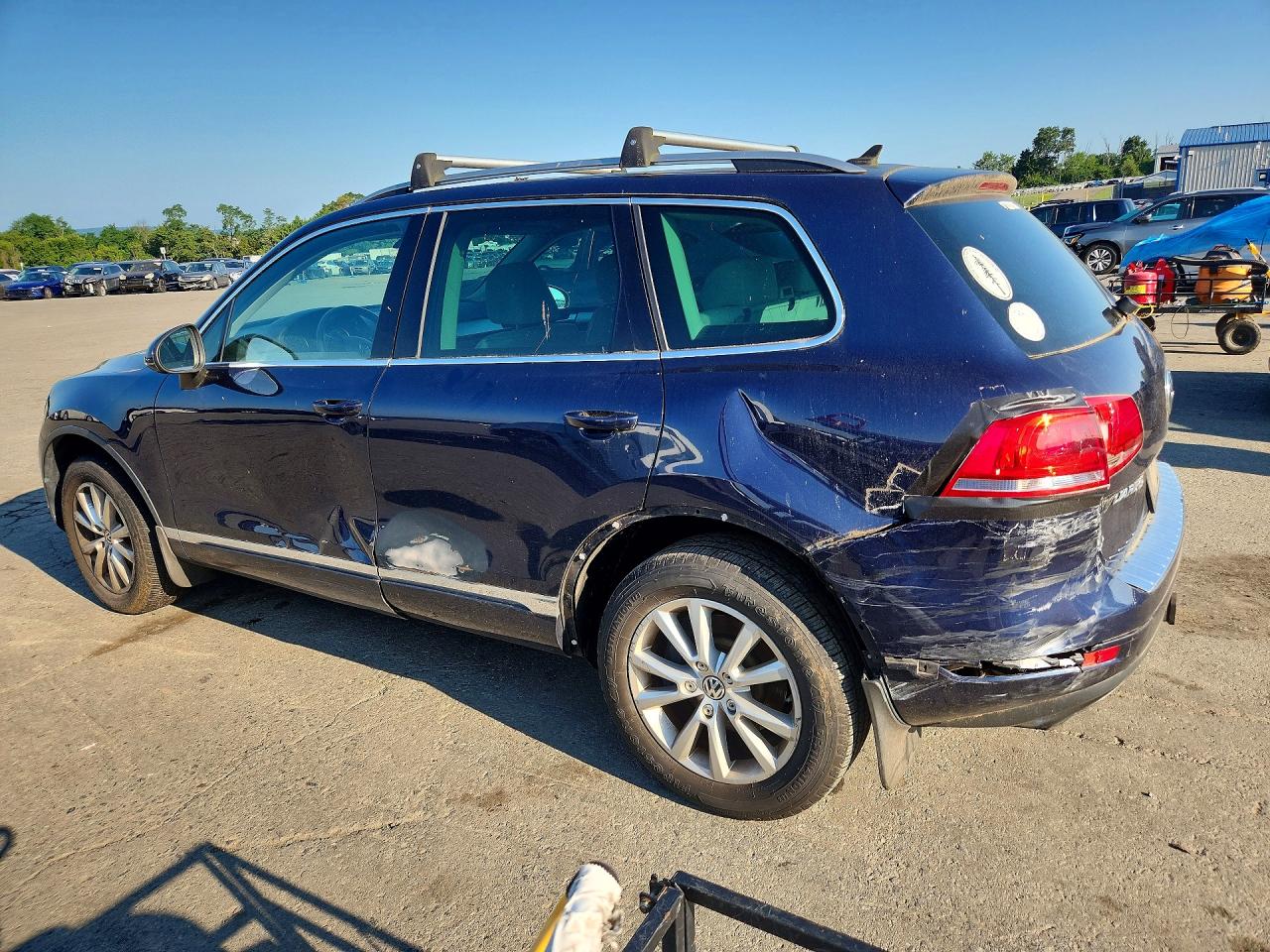 2013 Volkswagen Touareg V6 Синий vin: WVGEF9BP3DD001589