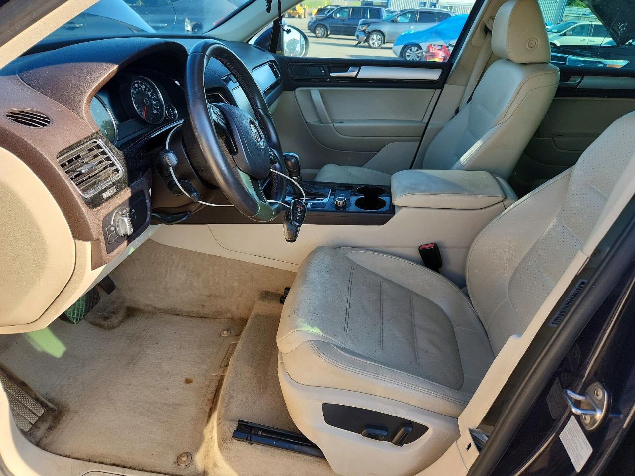 2013 Volkswagen Touareg V6 Синий vin: WVGEF9BP3DD001589