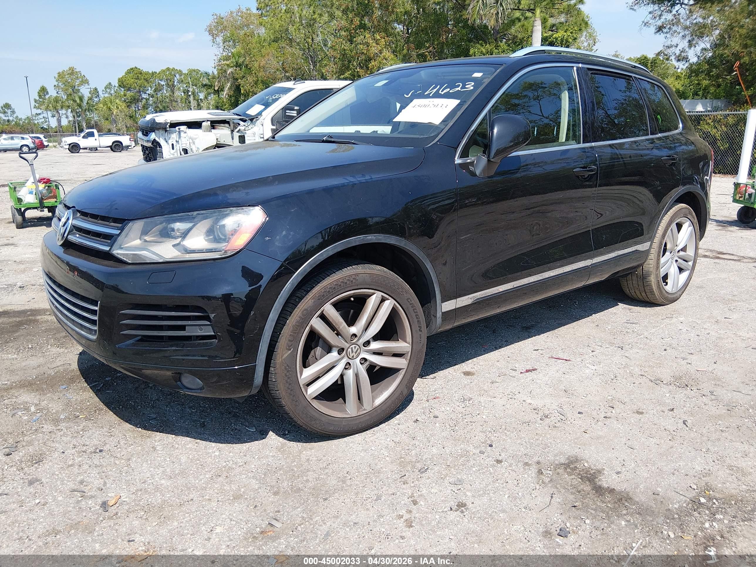 2013 Volkswagen Touareg Vr6 Executive Black vin: WVGEF9BP3DD004623
