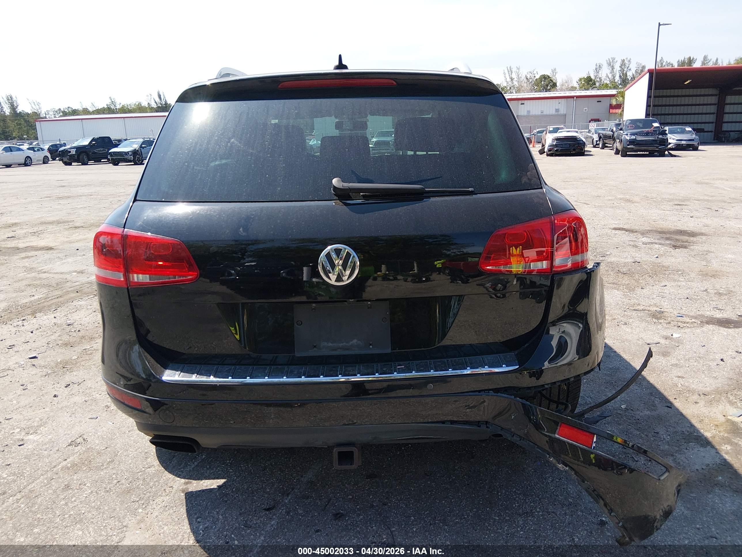 2013 Volkswagen Touareg Vr6 Executive Black vin: WVGEF9BP3DD004623