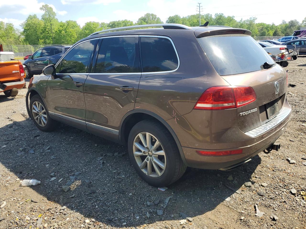 2014 Volkswagen Touareg V6 Коричневый vin: WVGEF9BP3ED001206