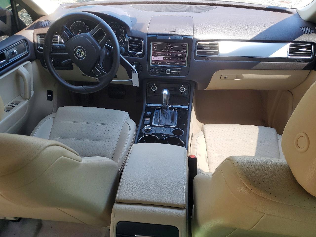 2014 Volkswagen Touareg V6 Коричневый vin: WVGEF9BP3ED001206
