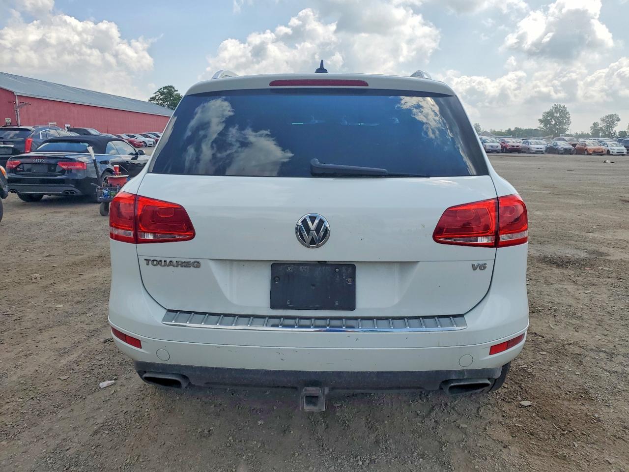 2014 Volkswagen Touareg Tdi White vin: WVGEF9BP3ED006728