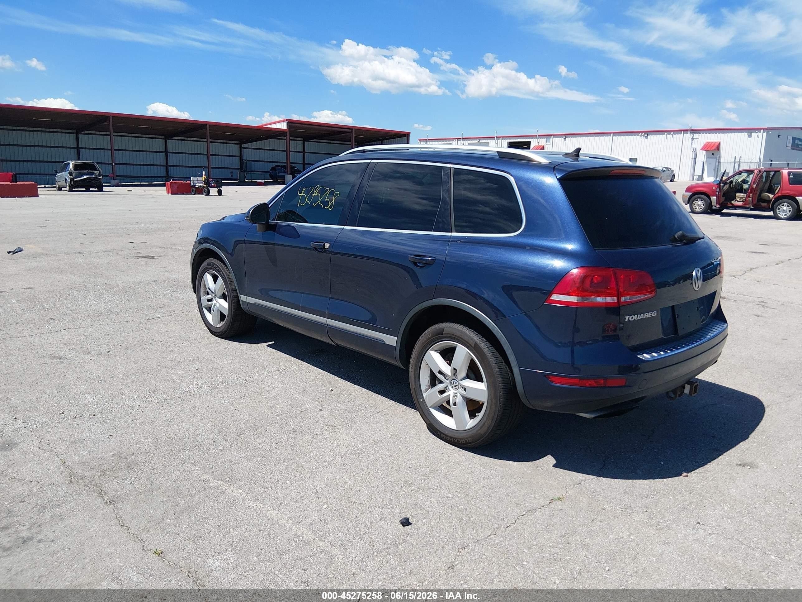 2014 Volkswagen Touareg 3.6l Lux Синий vin: WVGEF9BP3ED007359