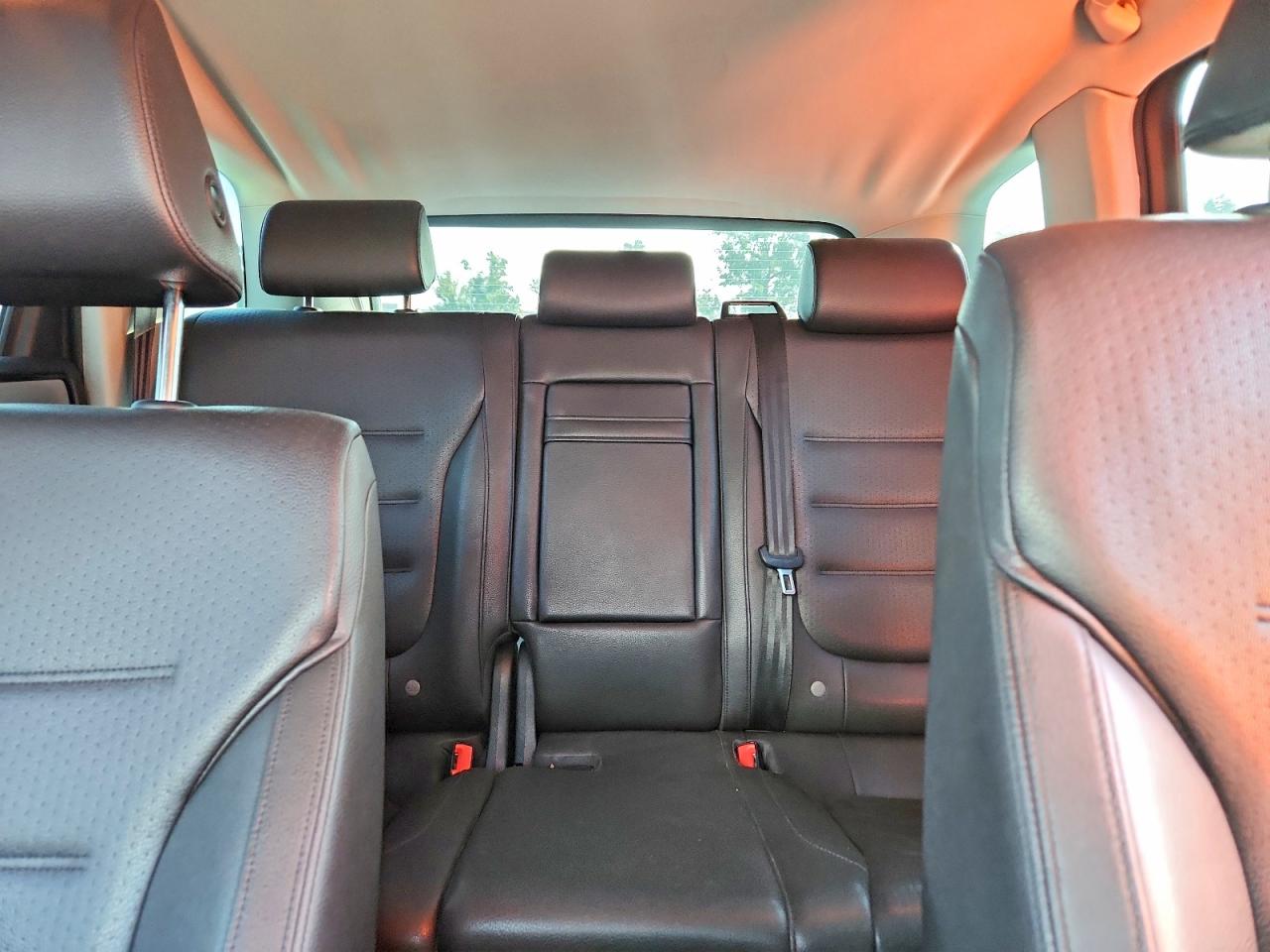 2014 Volkswagen Touareg V6 Gray vin: WVGEF9BP3ED007586