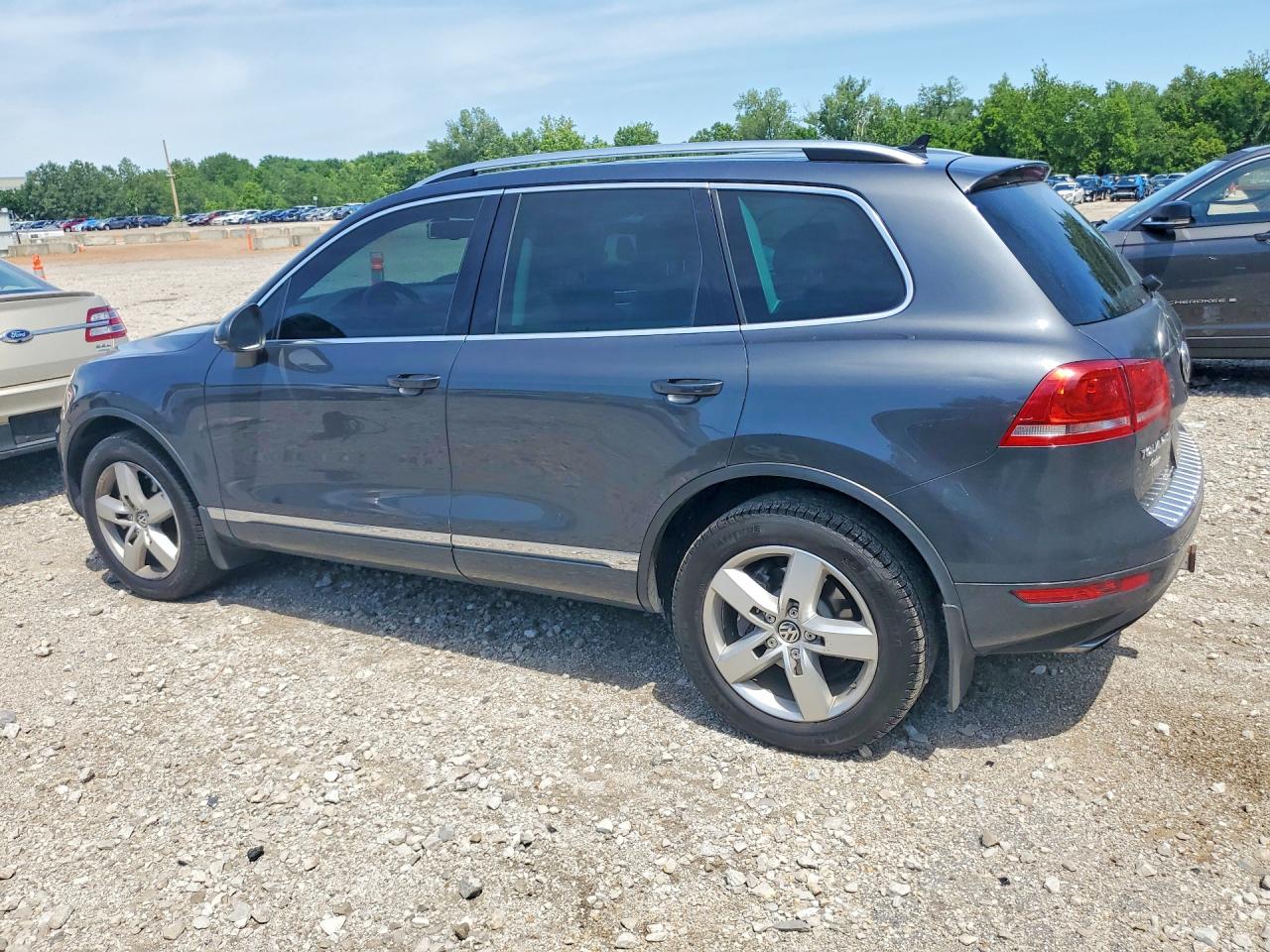 2014 Volkswagen Touareg V6 Black vin: WVGEF9BP3ED012450