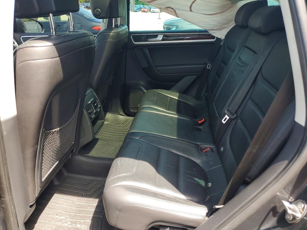 2014 Volkswagen Touareg V6 Black vin: WVGEF9BP3ED012450