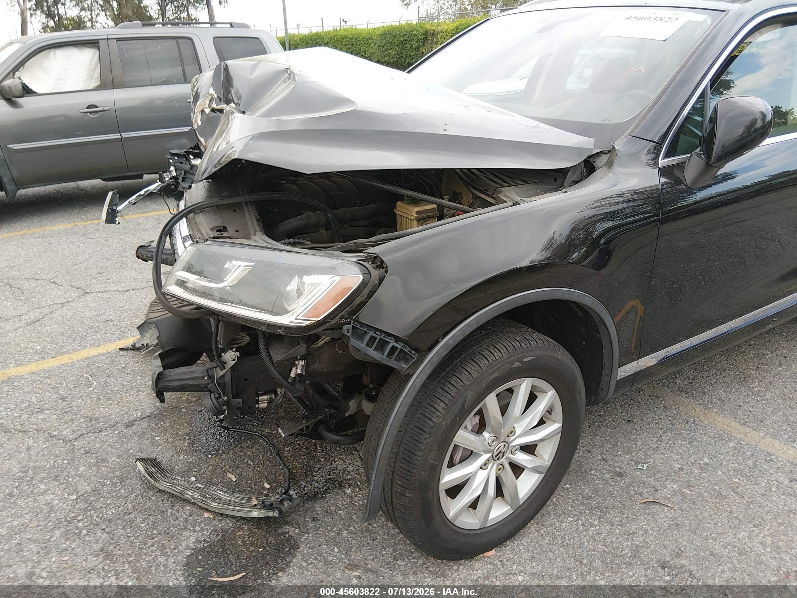 2015 Volkswagen Touareg V6 Sport Black vin: WVGEF9BP3FD007296