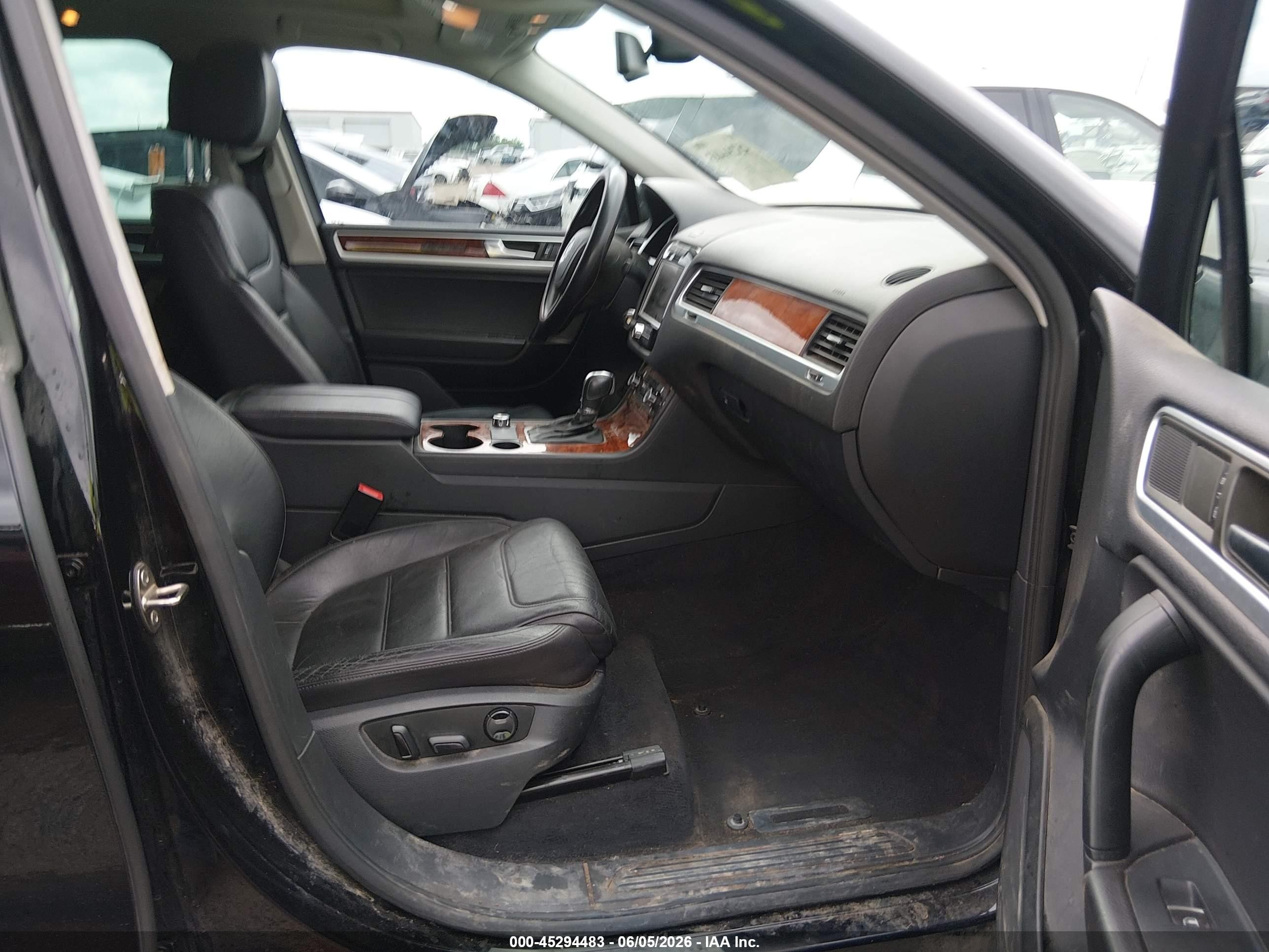 2012 Volkswagen Touareg Vr6 Lux Black vin: WVGEF9BP4CD006301