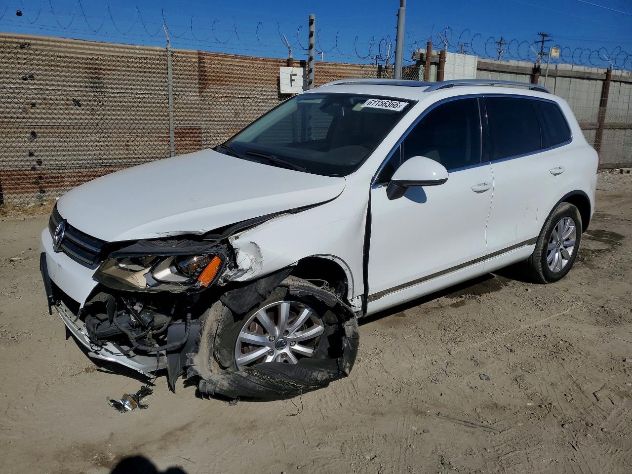 2012 Volkswagen Touareg V6 White vin: WVGEF9BP4CD007755