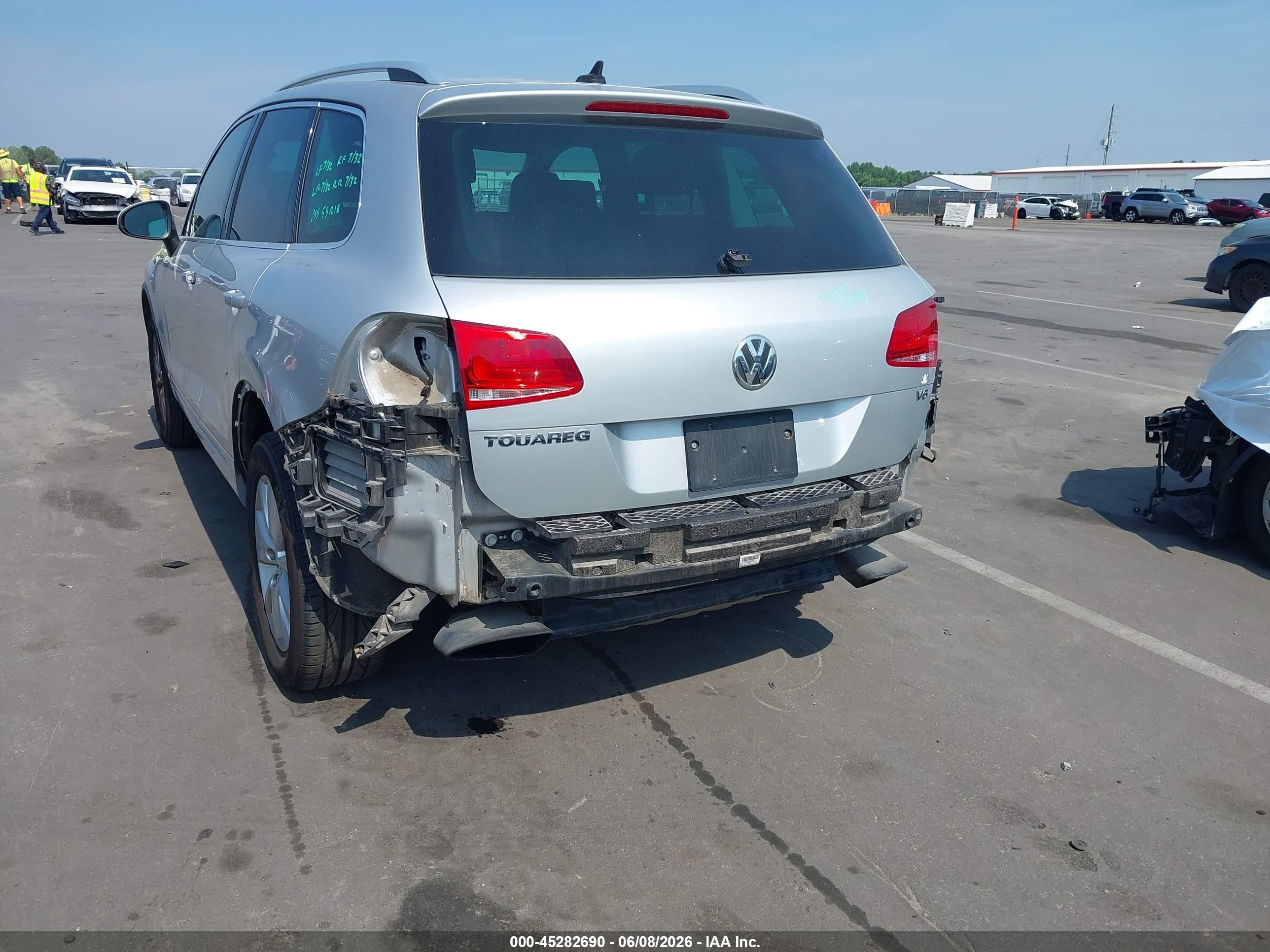2013 Volkswagen Touareg Vr6 Sport Серебряный vin: WVGEF9BP4DD009524