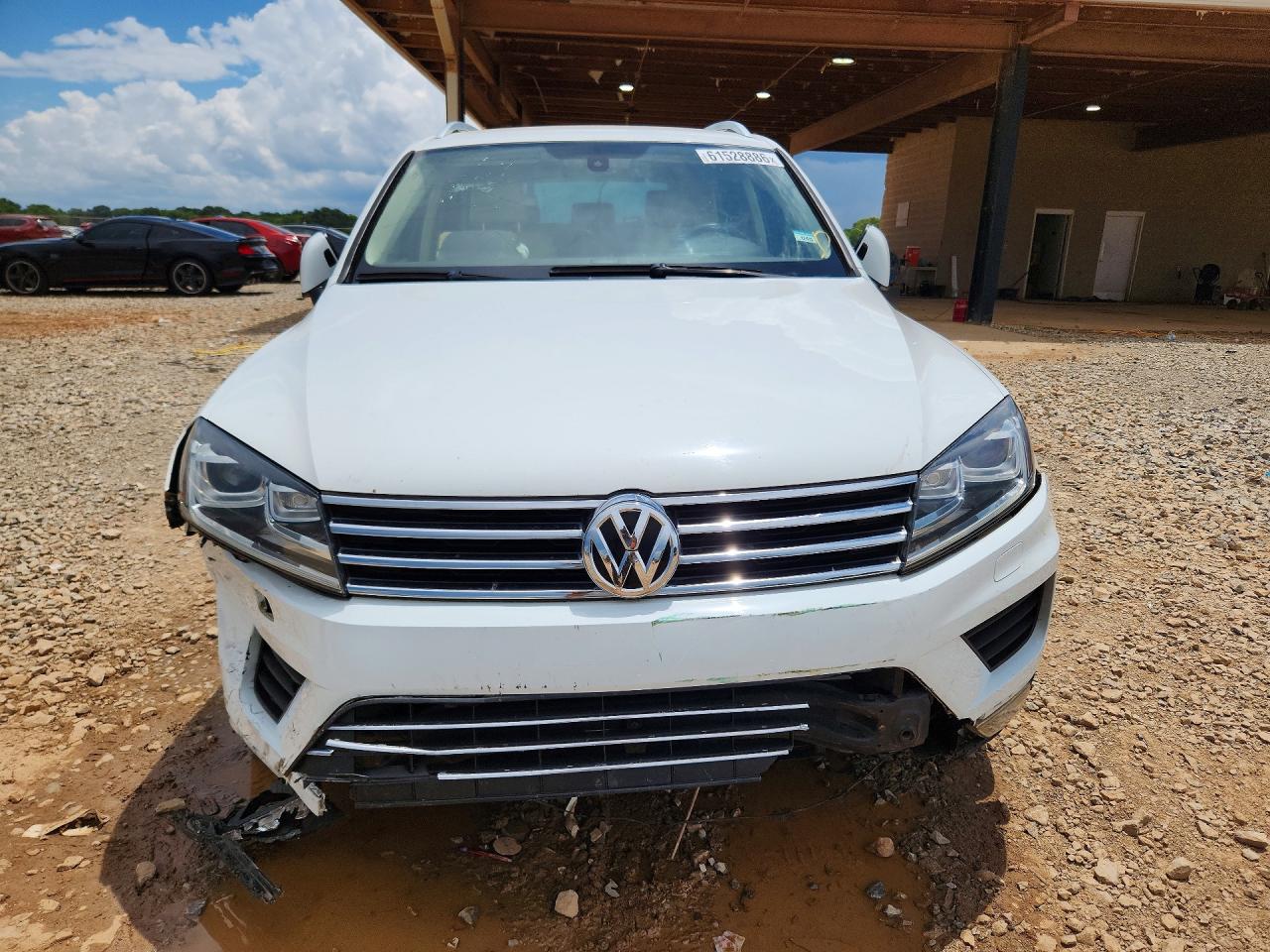 2015 Volkswagen Touareg V6 White vin: WVGEF9BP4FD002785