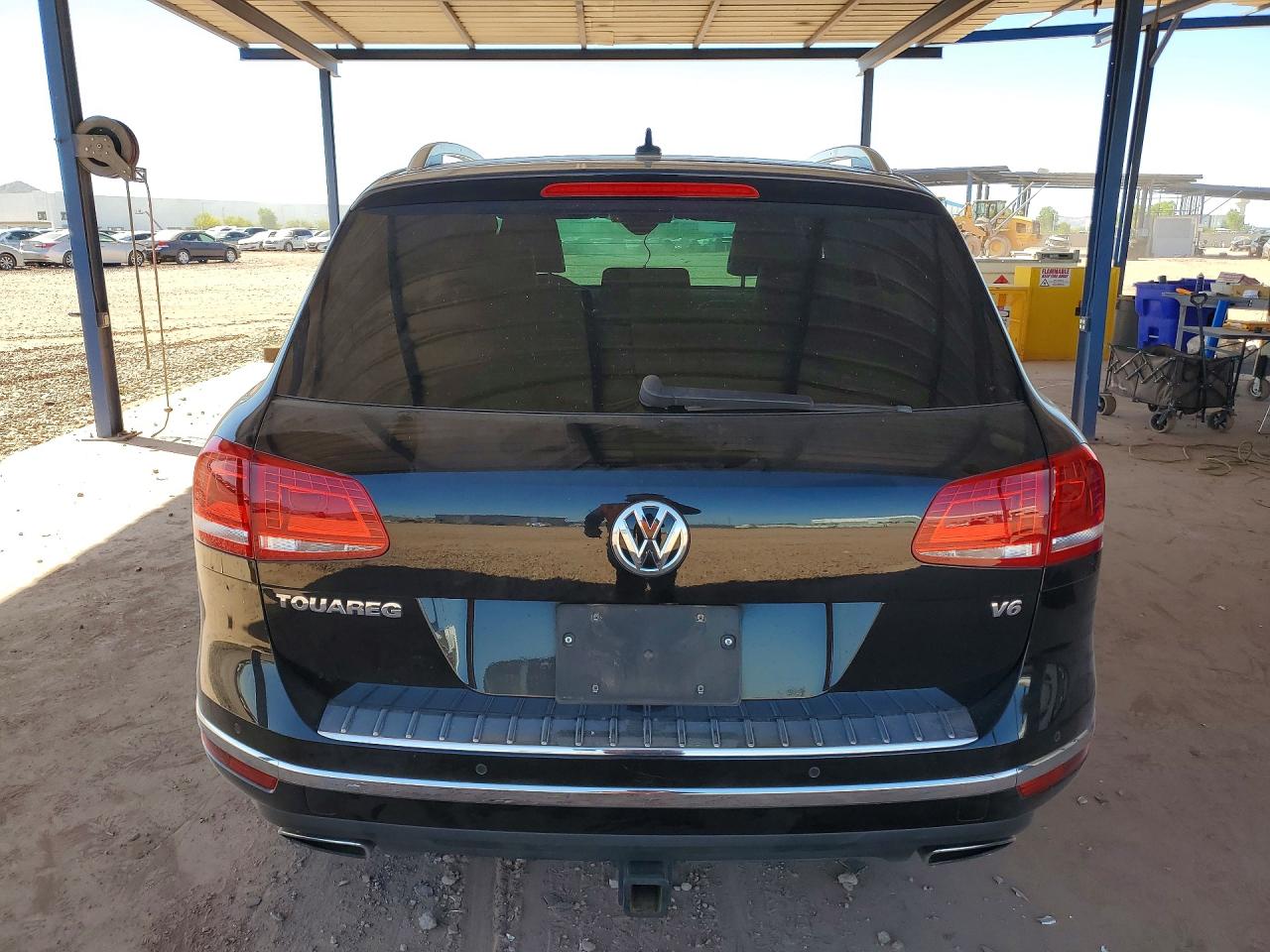 2016 Volkswagen Touareg Sport Black vin: WVGEF9BP4GD009916