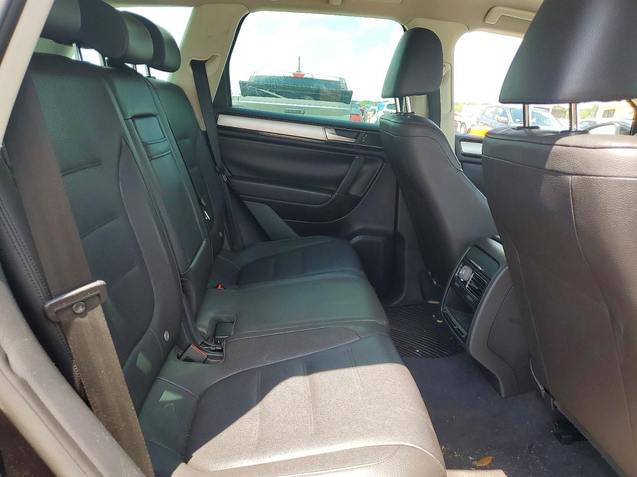 2015 Volkswagen Touareg V6 Black vin: WVGEF9BP5FD004660