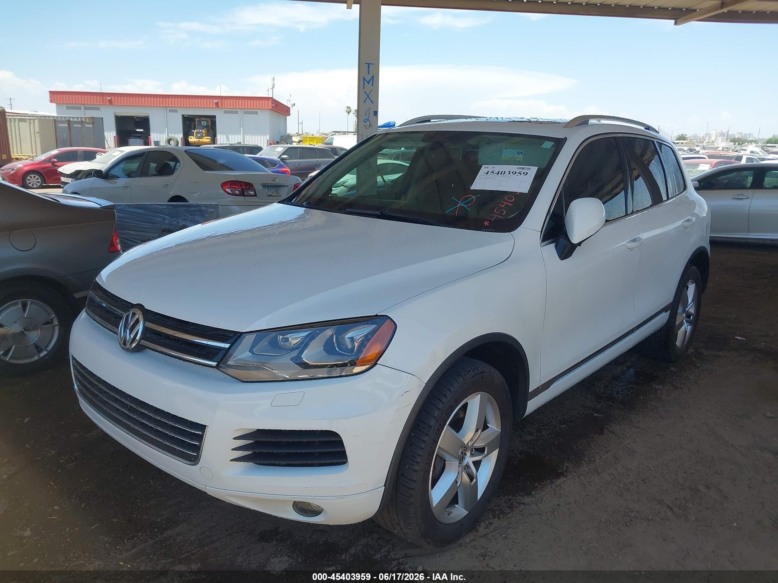 2013 Volkswagen Touareg Vr6 Lux White vin: WVGEF9BP6DD011520