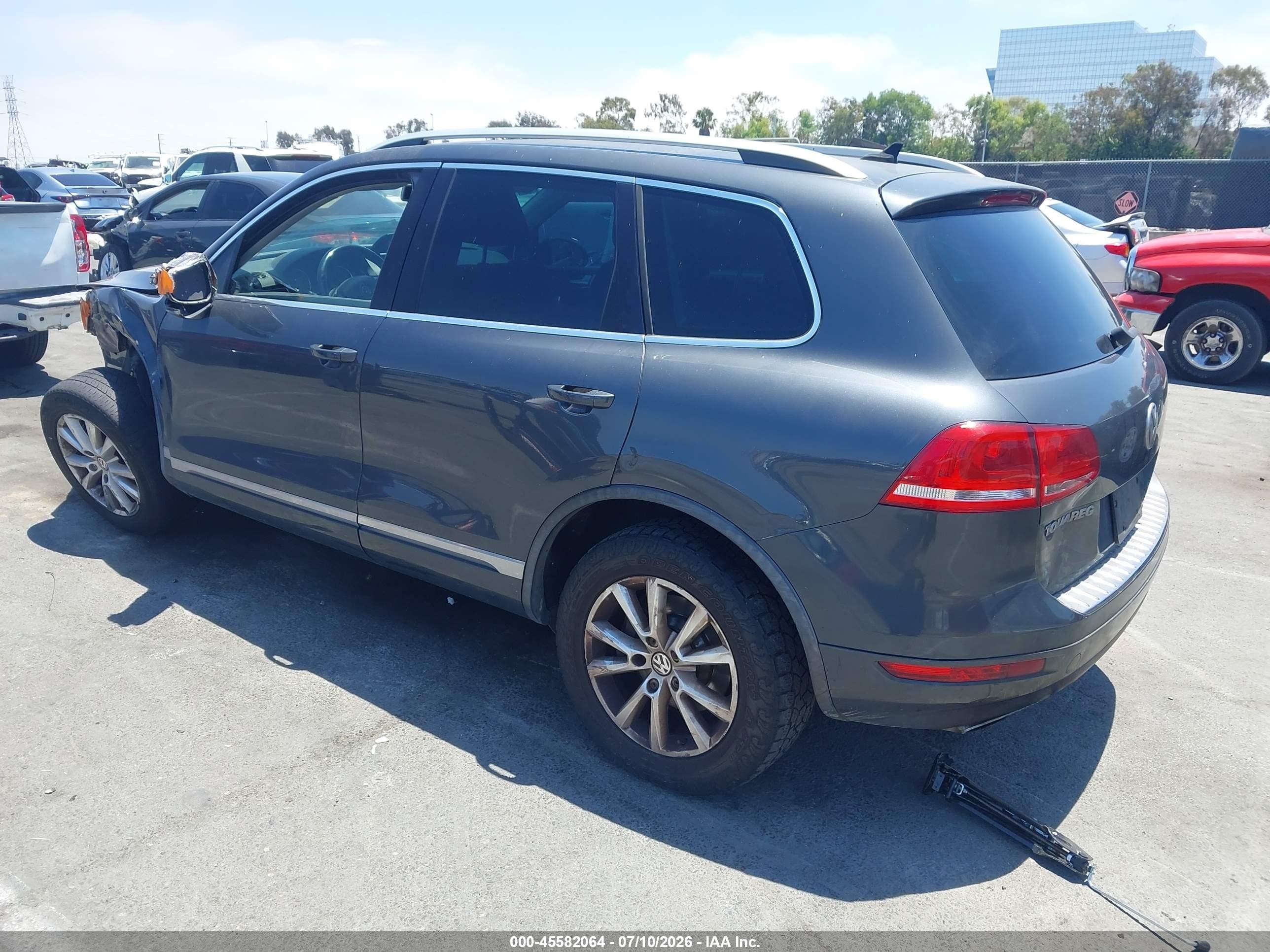 2014 Volkswagen Touareg 3.6l Sport Gray vin: WVGEF9BP6ED007680