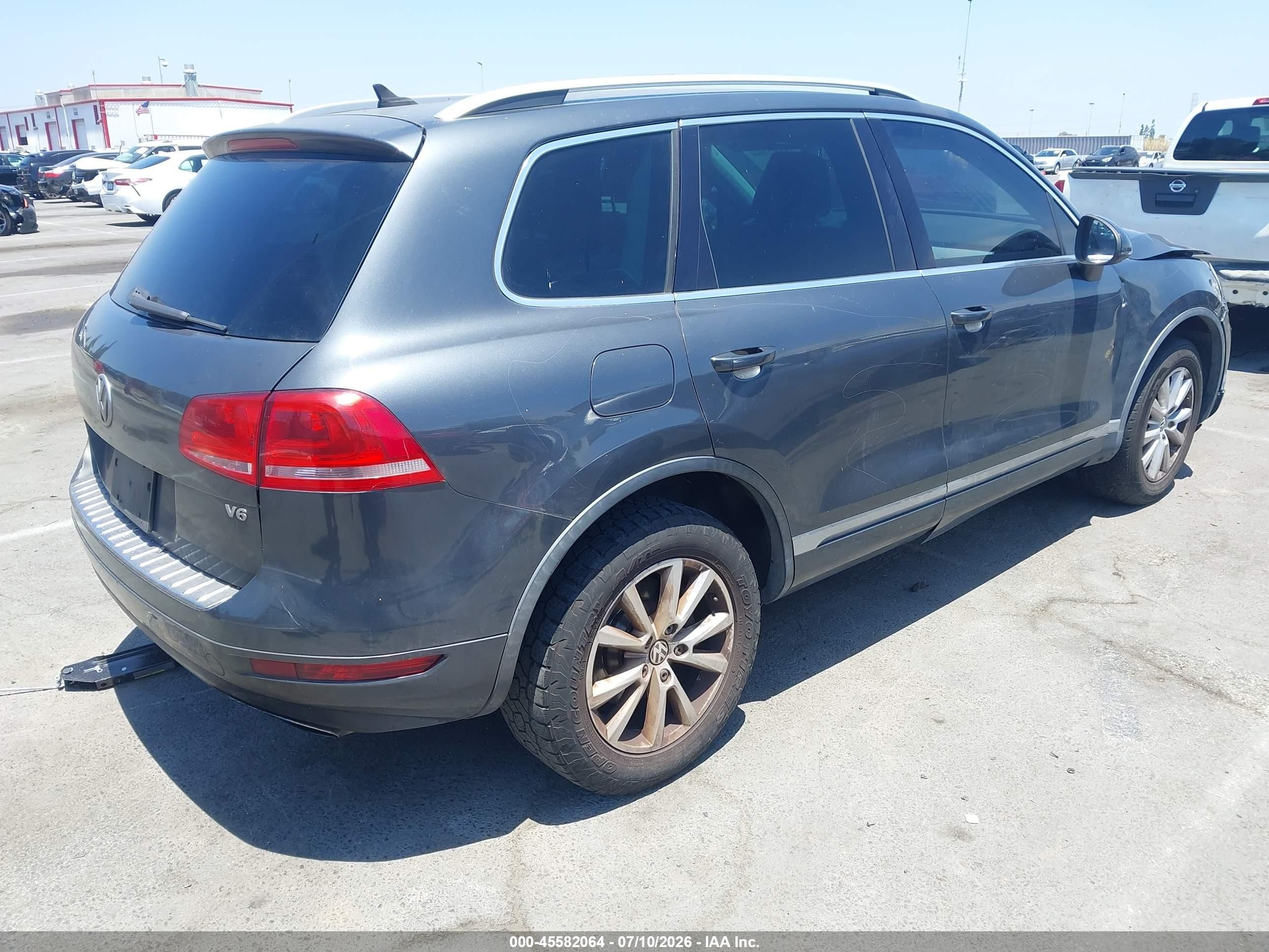 2014 Volkswagen Touareg 3.6l Sport Gray vin: WVGEF9BP6ED007680