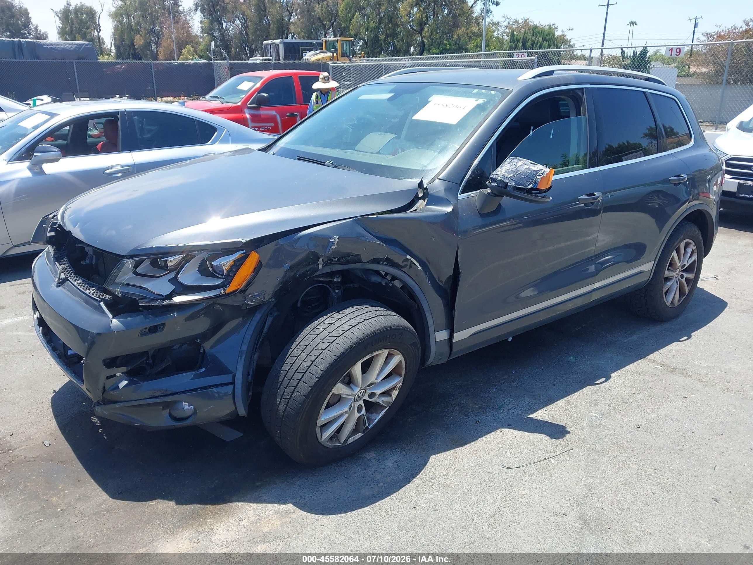 2014 Volkswagen Touareg 3.6l Sport Gray vin: WVGEF9BP6ED007680