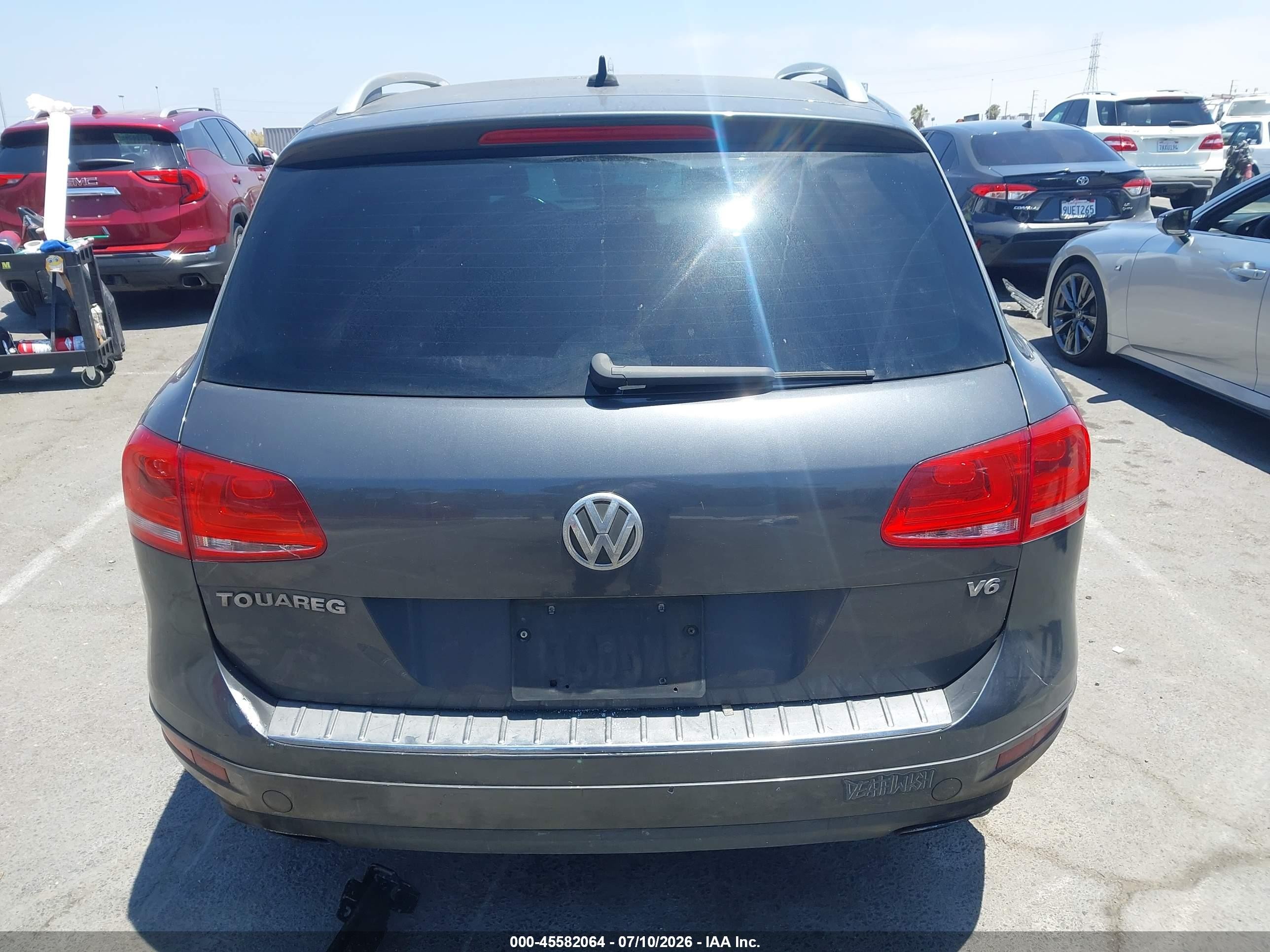 2014 Volkswagen Touareg 3.6l Sport Gray vin: WVGEF9BP6ED007680