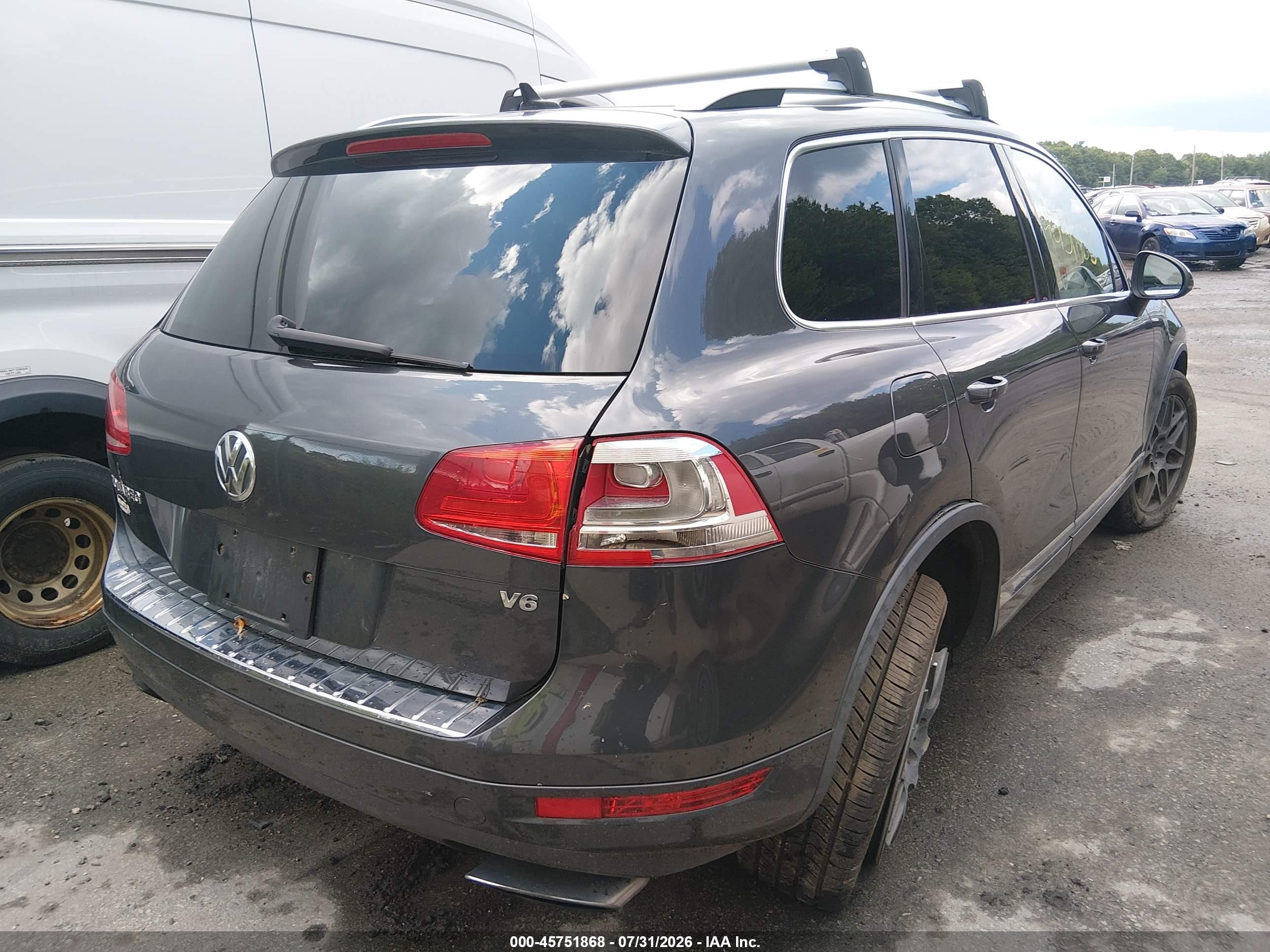 2014 Volkswagen Touareg 3.6l Sport Синий vin: WVGEF9BP6ED007775