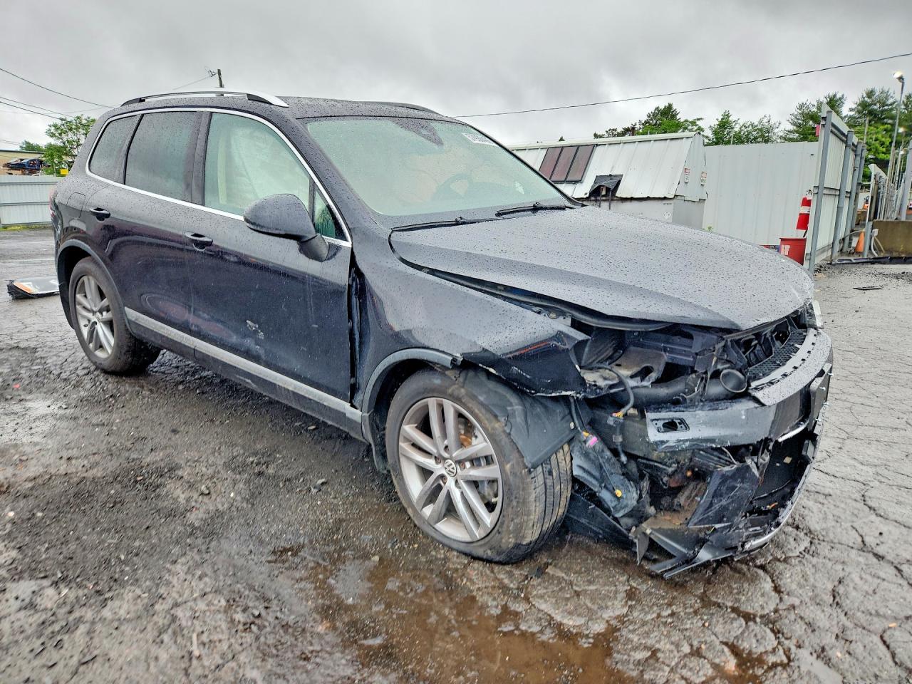 2015 Volkswagen Touareg V6 Black vin: WVGEF9BP6FD001461