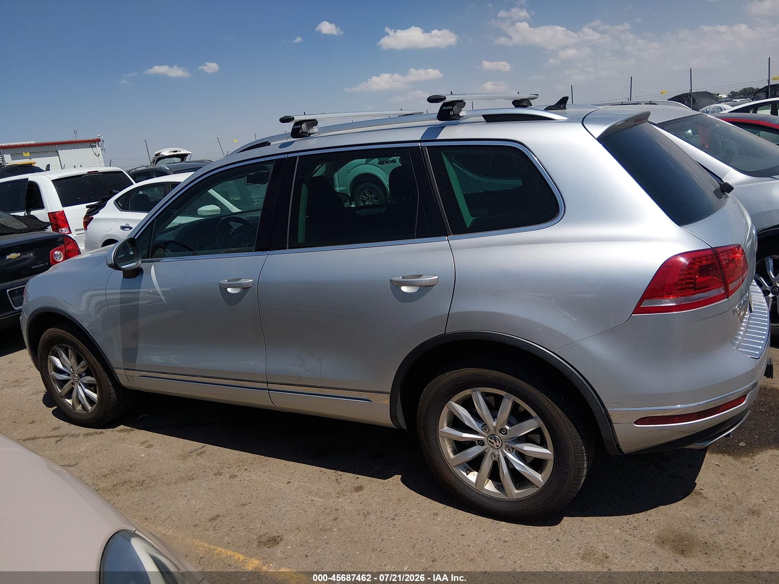 2015 Volkswagen Touareg V6 Sport Gray vin: WVGEF9BP6FD006949